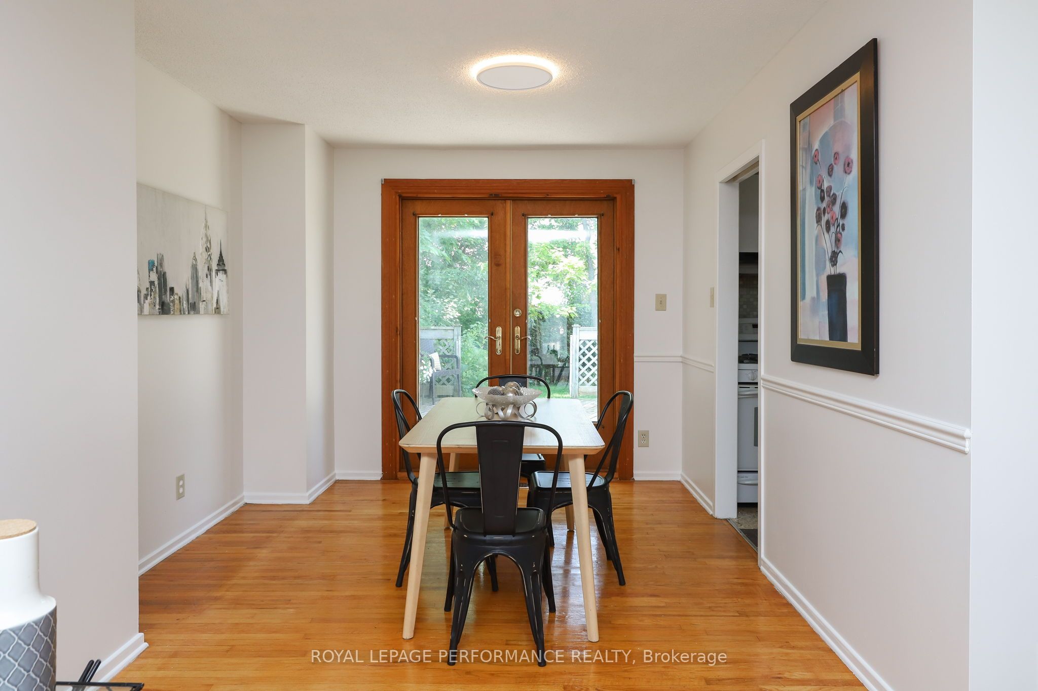 45 Keewatin Crescent Property Photo 9
