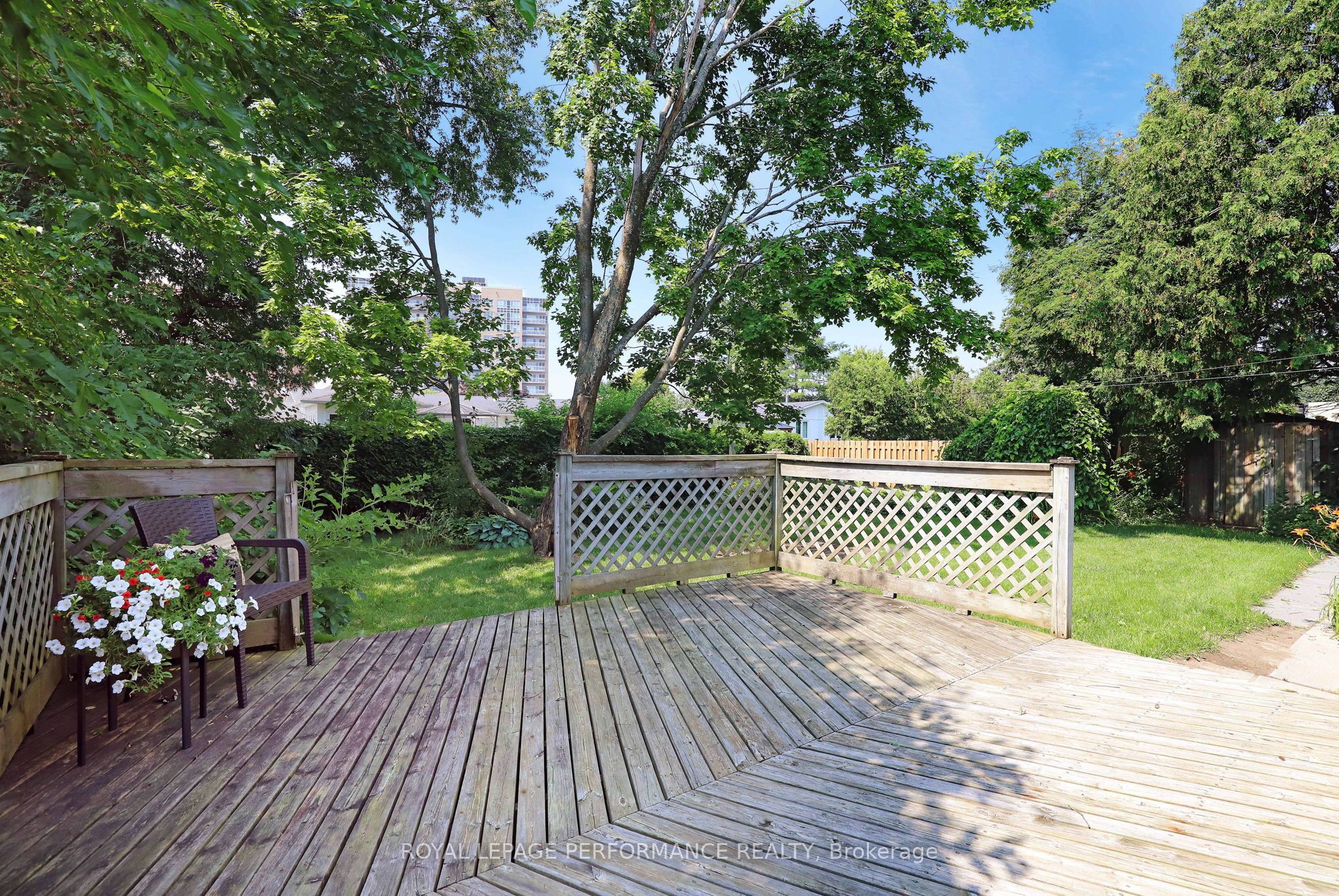 45 Keewatin Crescent Property Photo 27