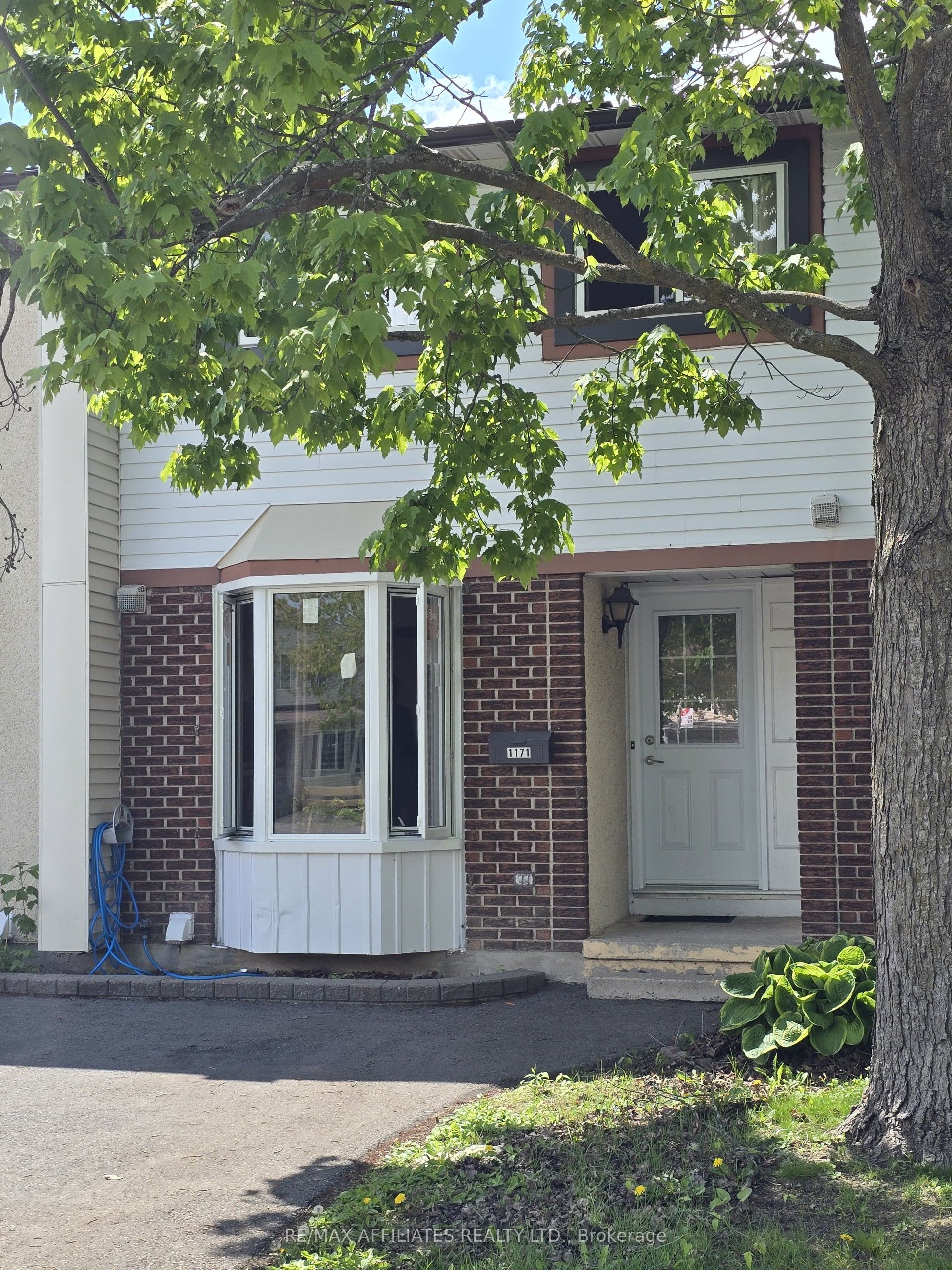 1171 Priory Lane