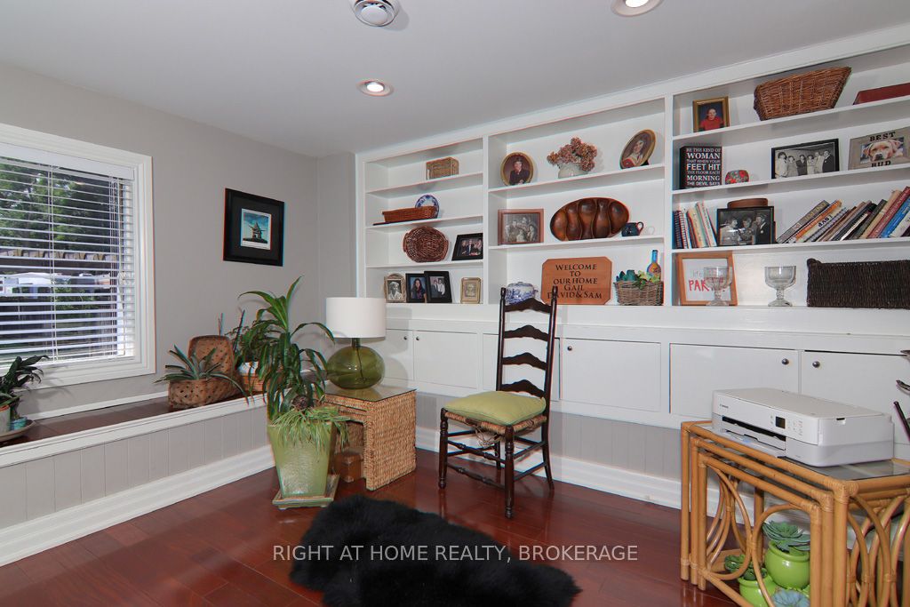 368 Queenston Street Property Photo 30