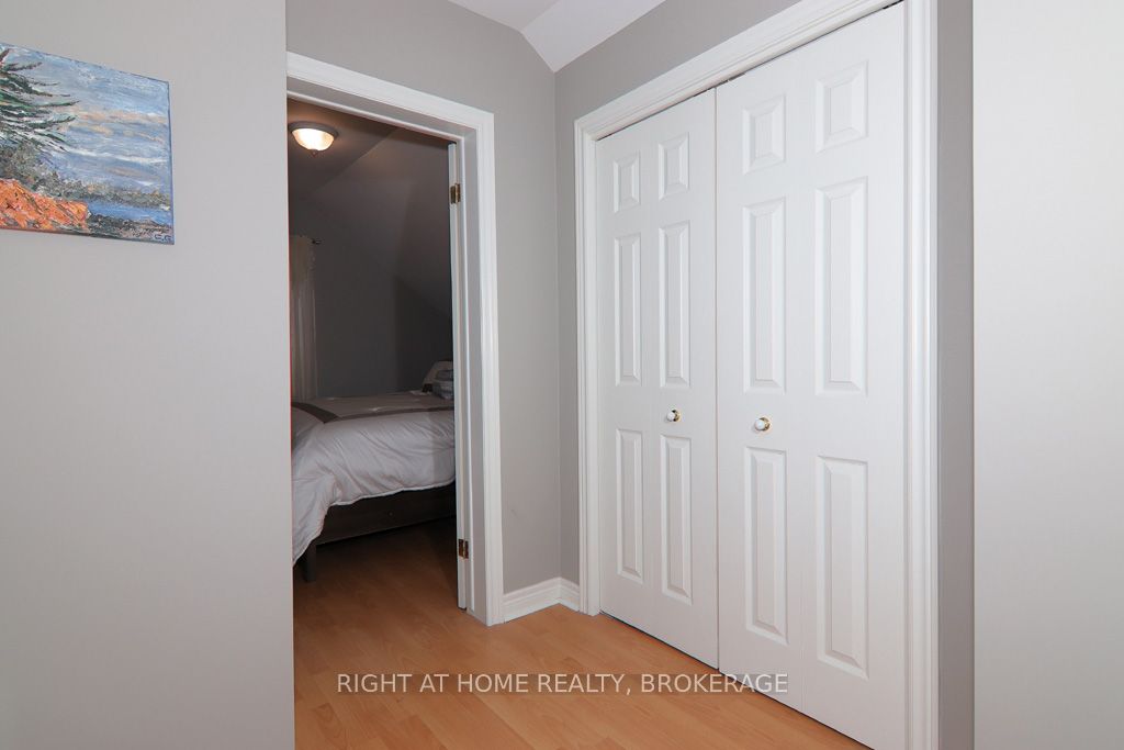 368 Queenston Street Property Photo 40