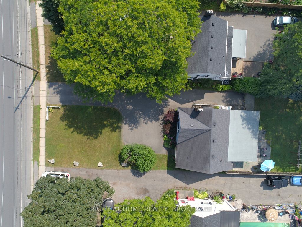 368 Queenston Street Property Photo 43
