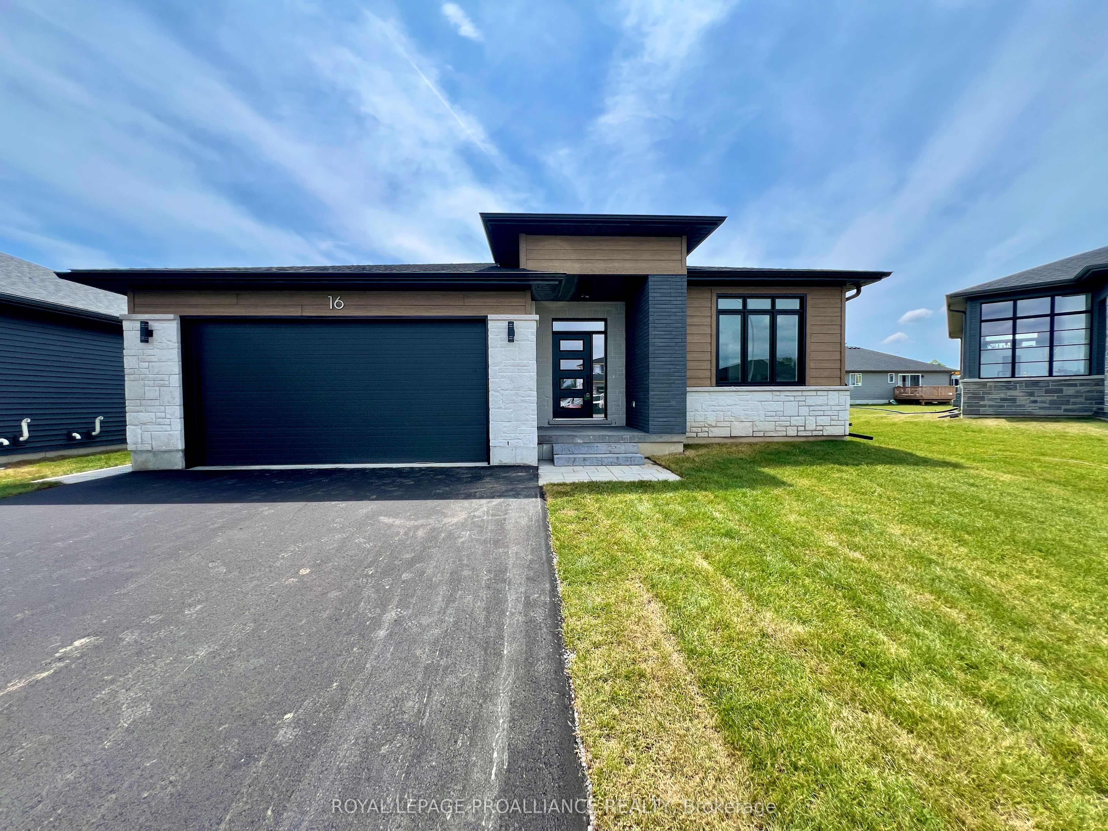 16 Horton Court Property Photo 1