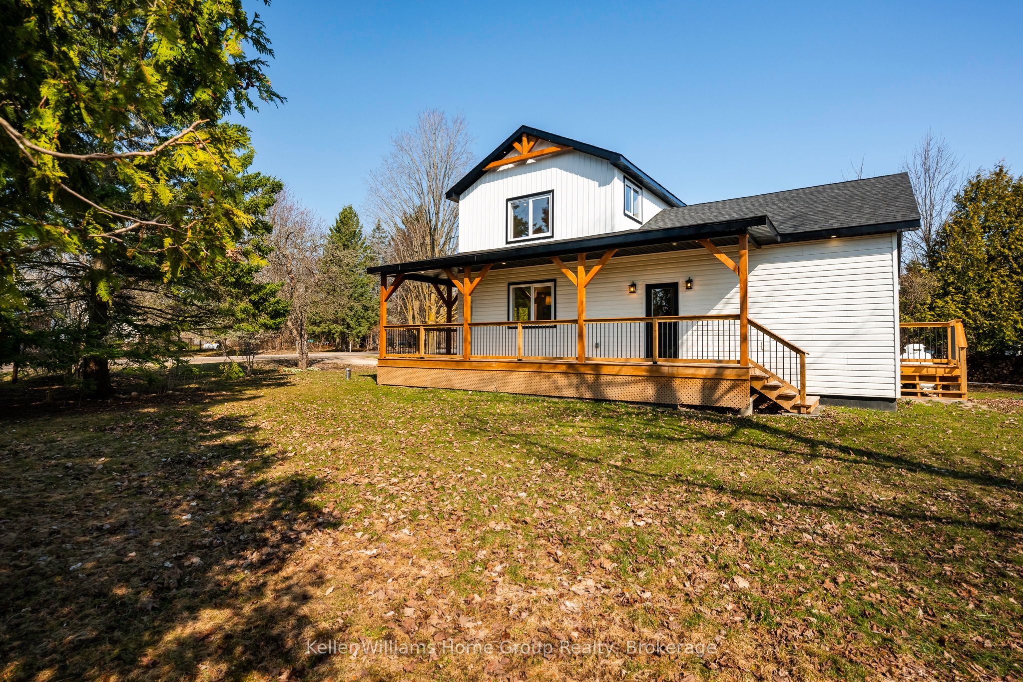 758003 2nd Line E Property Photo 1