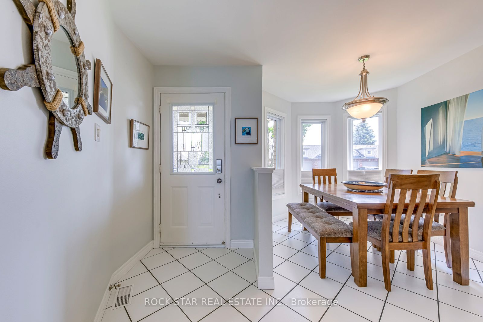 515 North Service Road 31 Property Photo 8