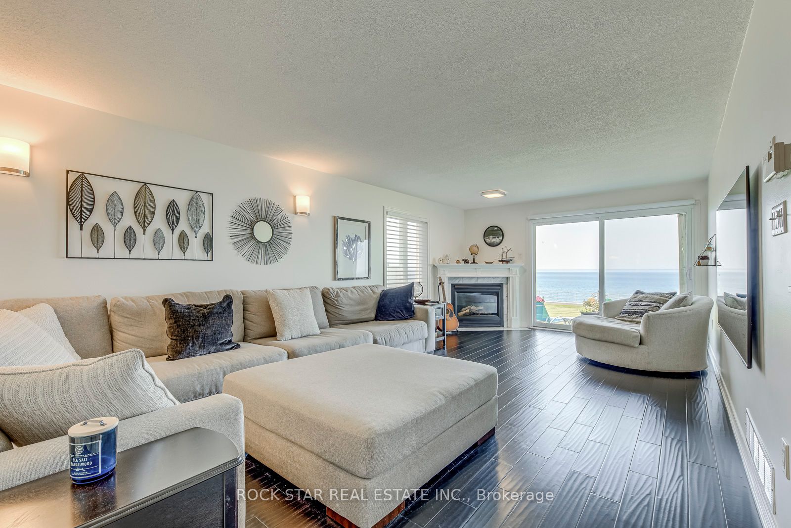 515 North Service Road 31 Property Photo 14