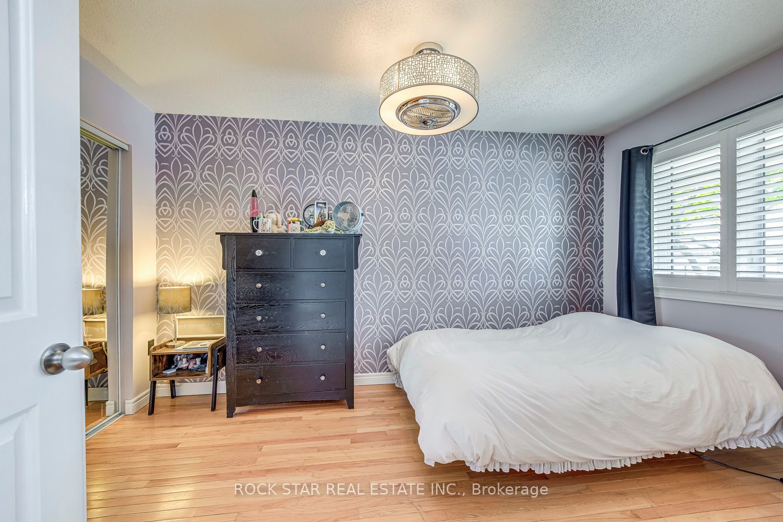 515 North Service Road 31 Property Photo 20