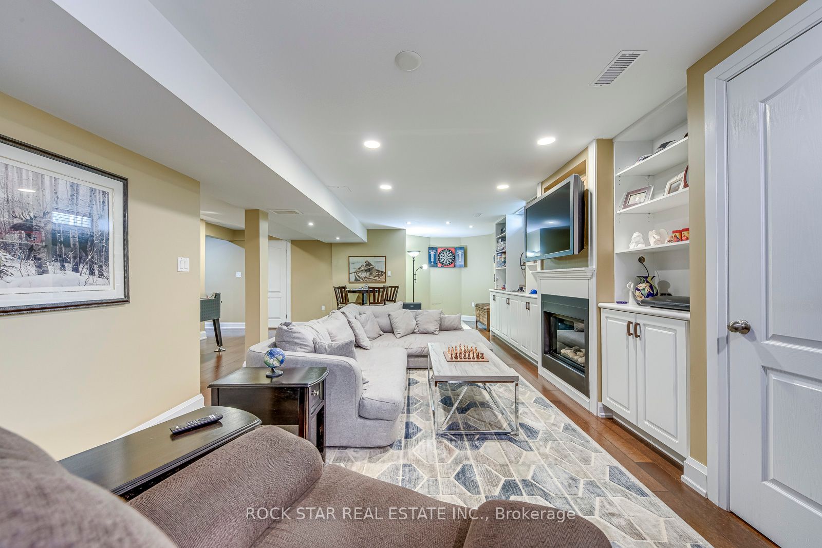 515 North Service Road 31 Property Photo 24