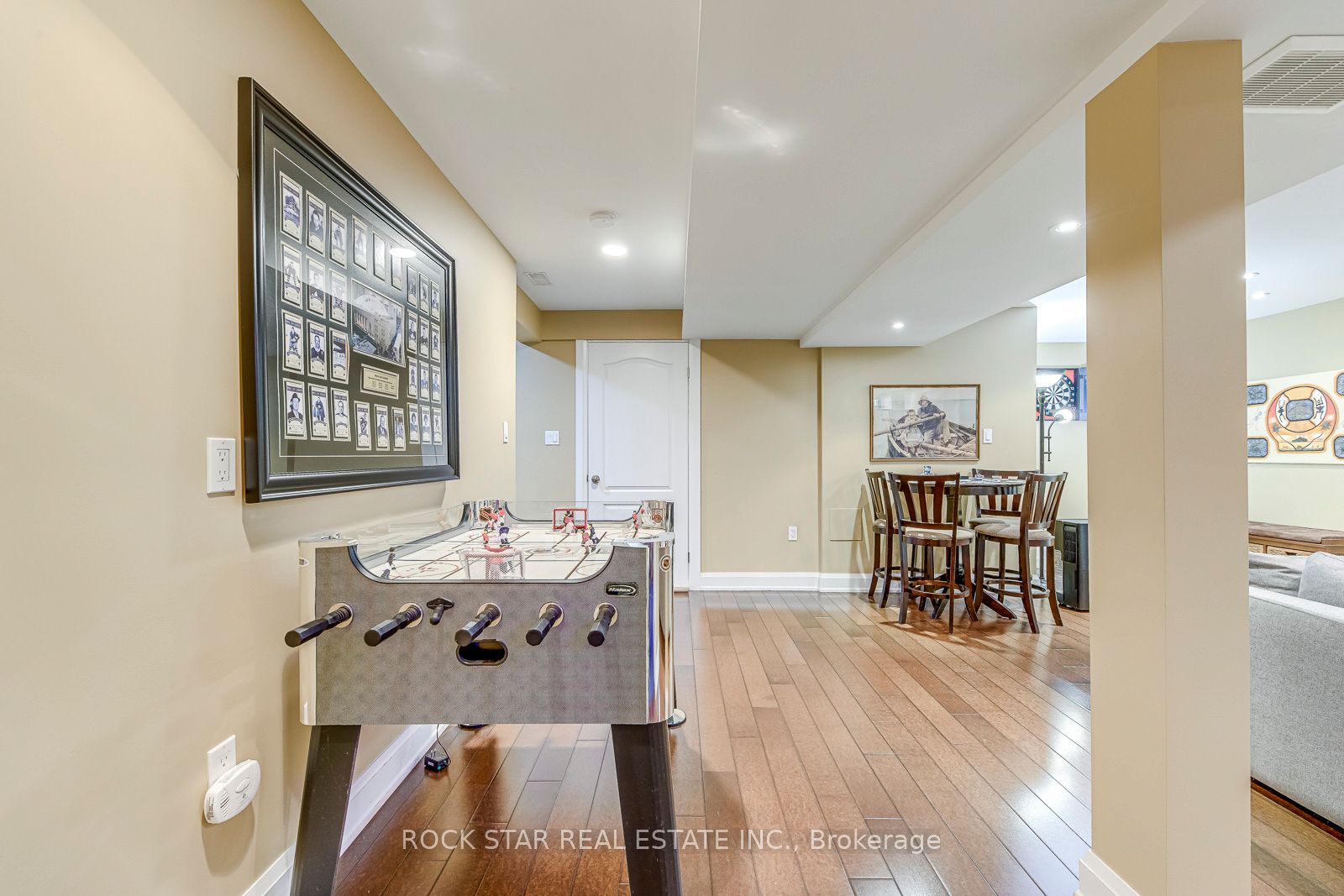 515 North Service Road 31 Property Photo 26