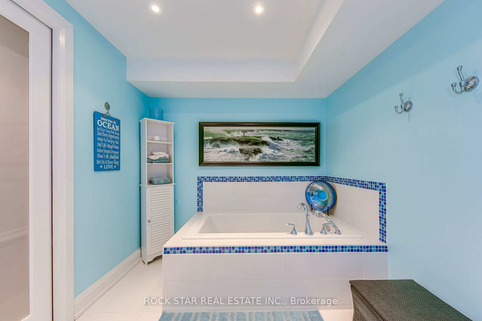 515 North Service Road 31 Property Photo 31