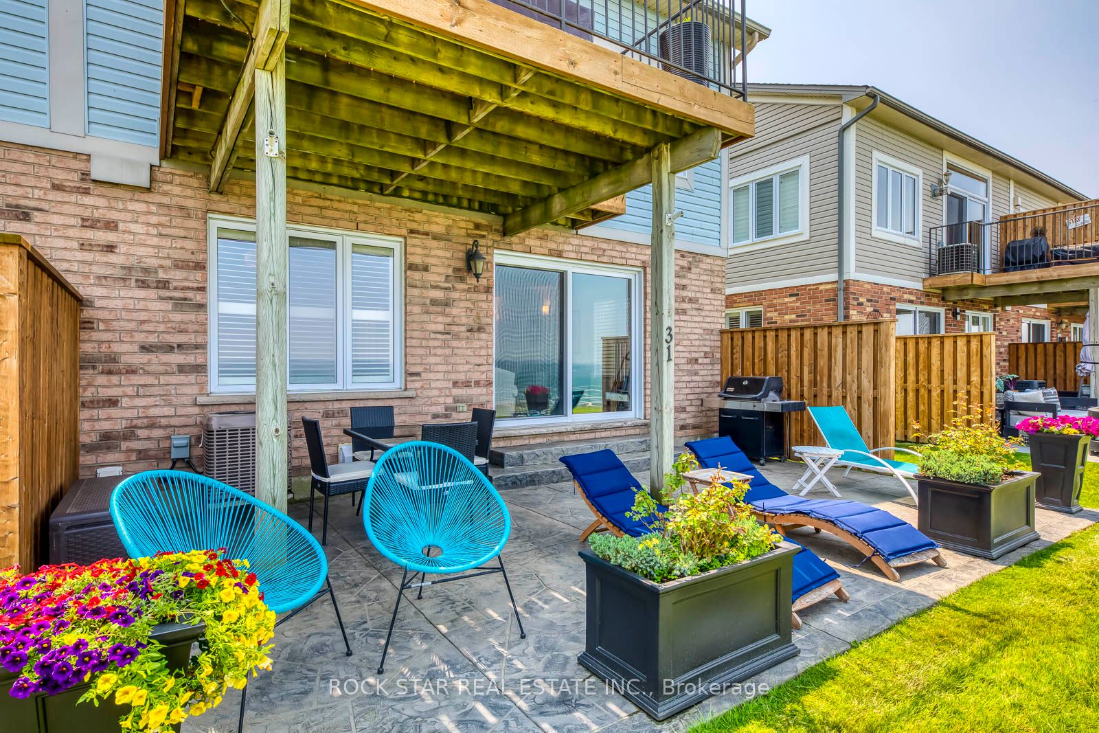 515 North Service Road 31 Property Photo 34