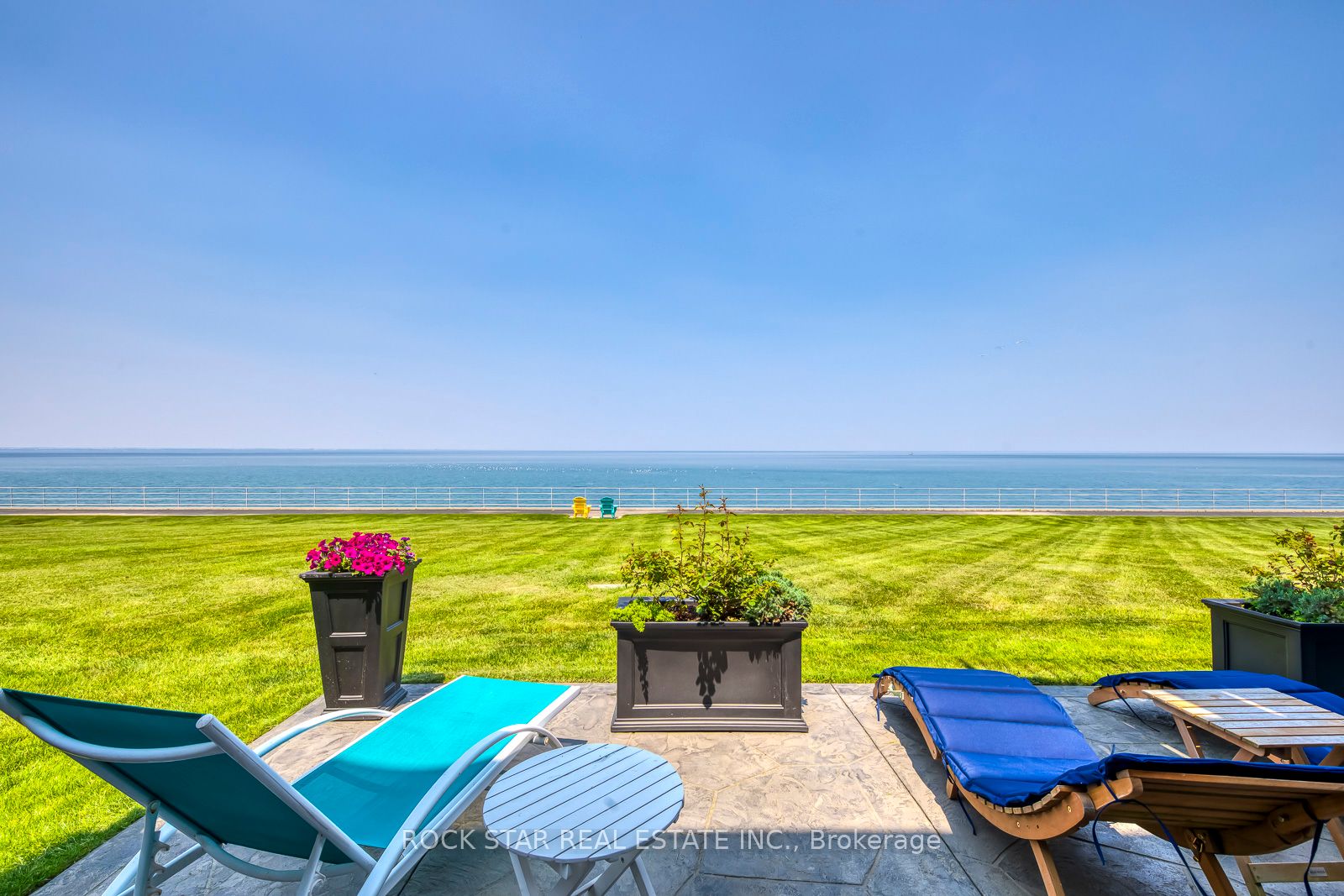 515 North Service Road 31 Property Photo 35