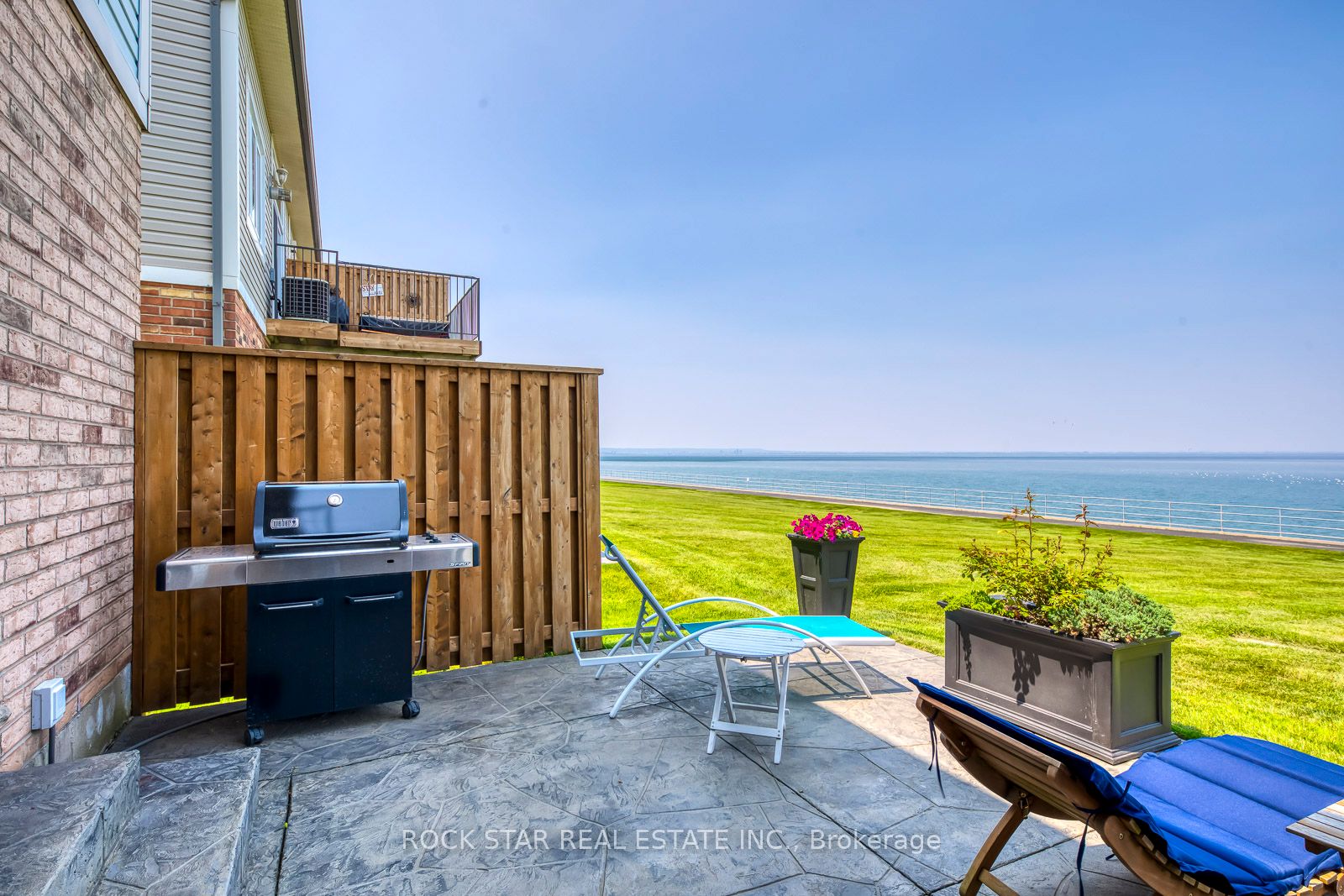 515 North Service Road 31 Property Photo 37