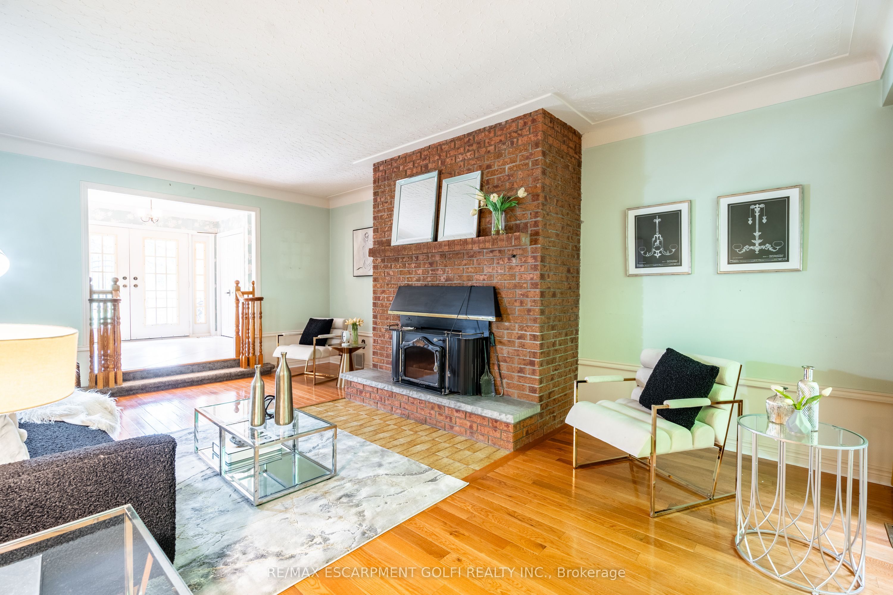2083 Hollow Road Property Photo 6