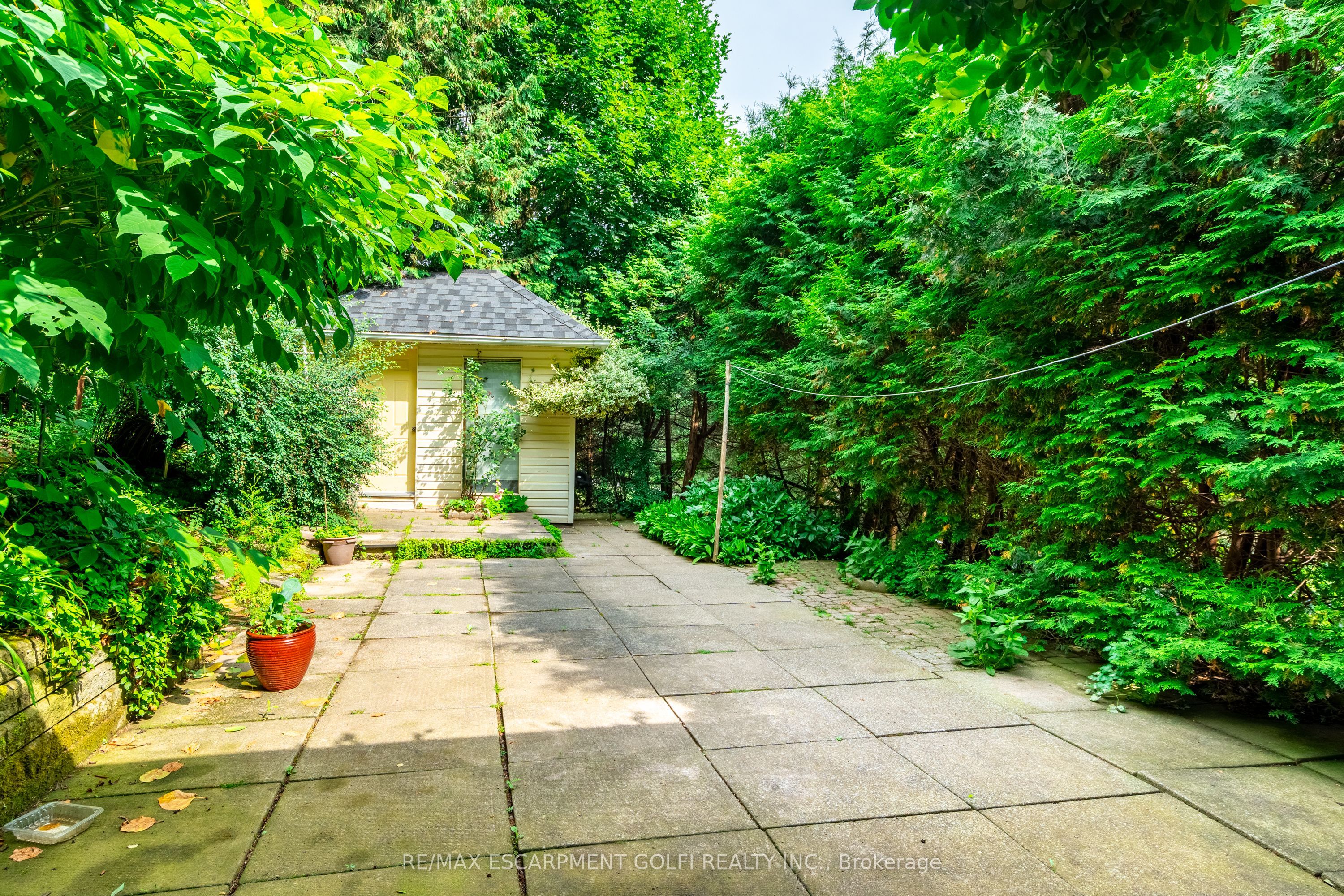 2083 Hollow Road Property Photo 29