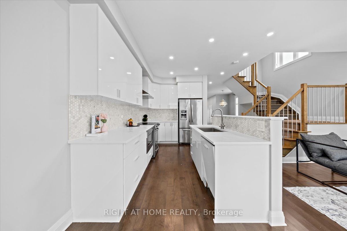 601 Willowmere Way Property Photo 14