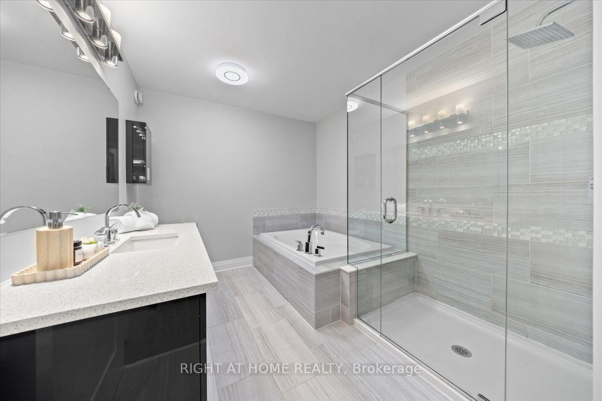 601 Willowmere Way Property Photo 32