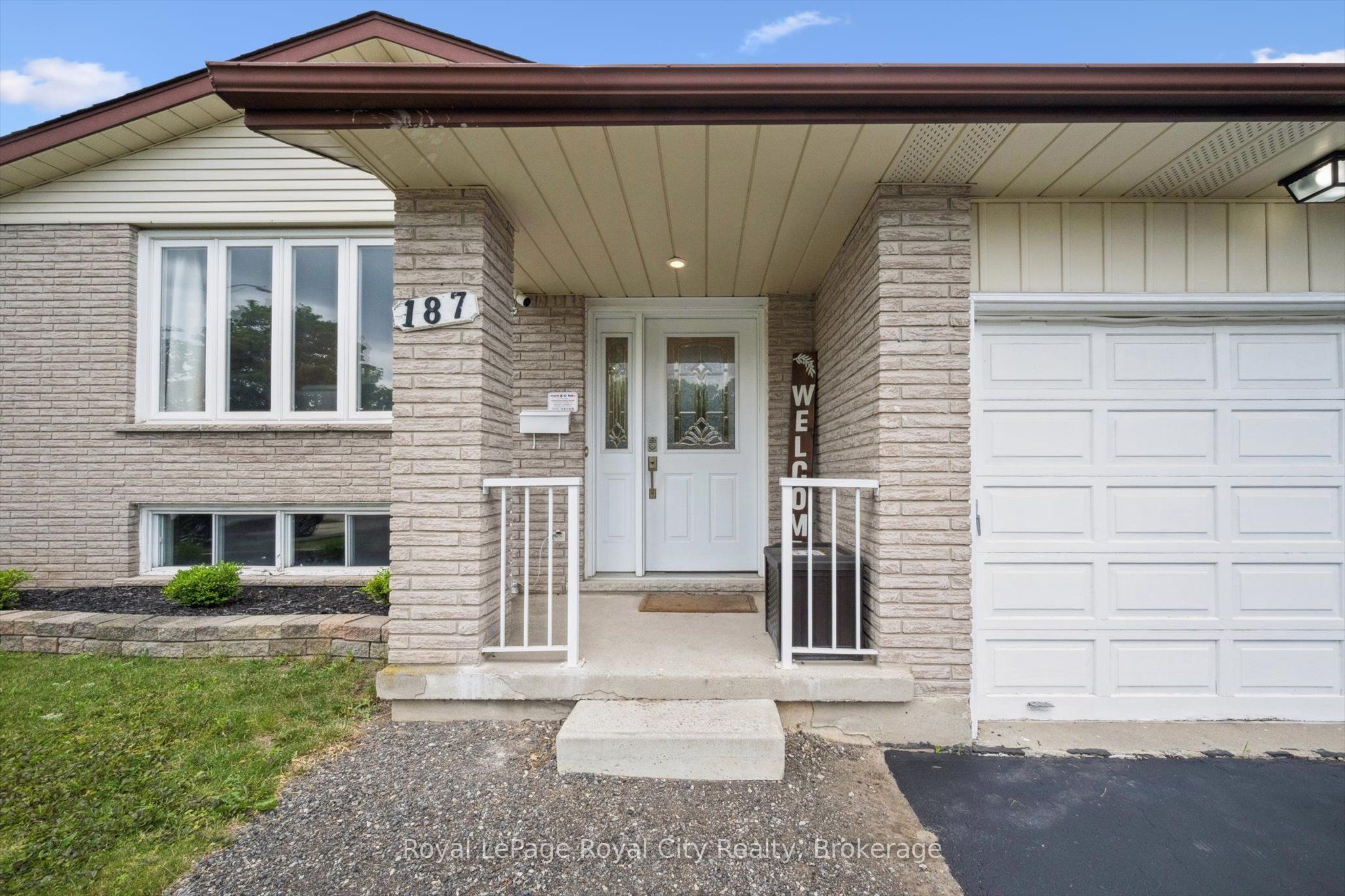 187 The Country Way Property Photo 4