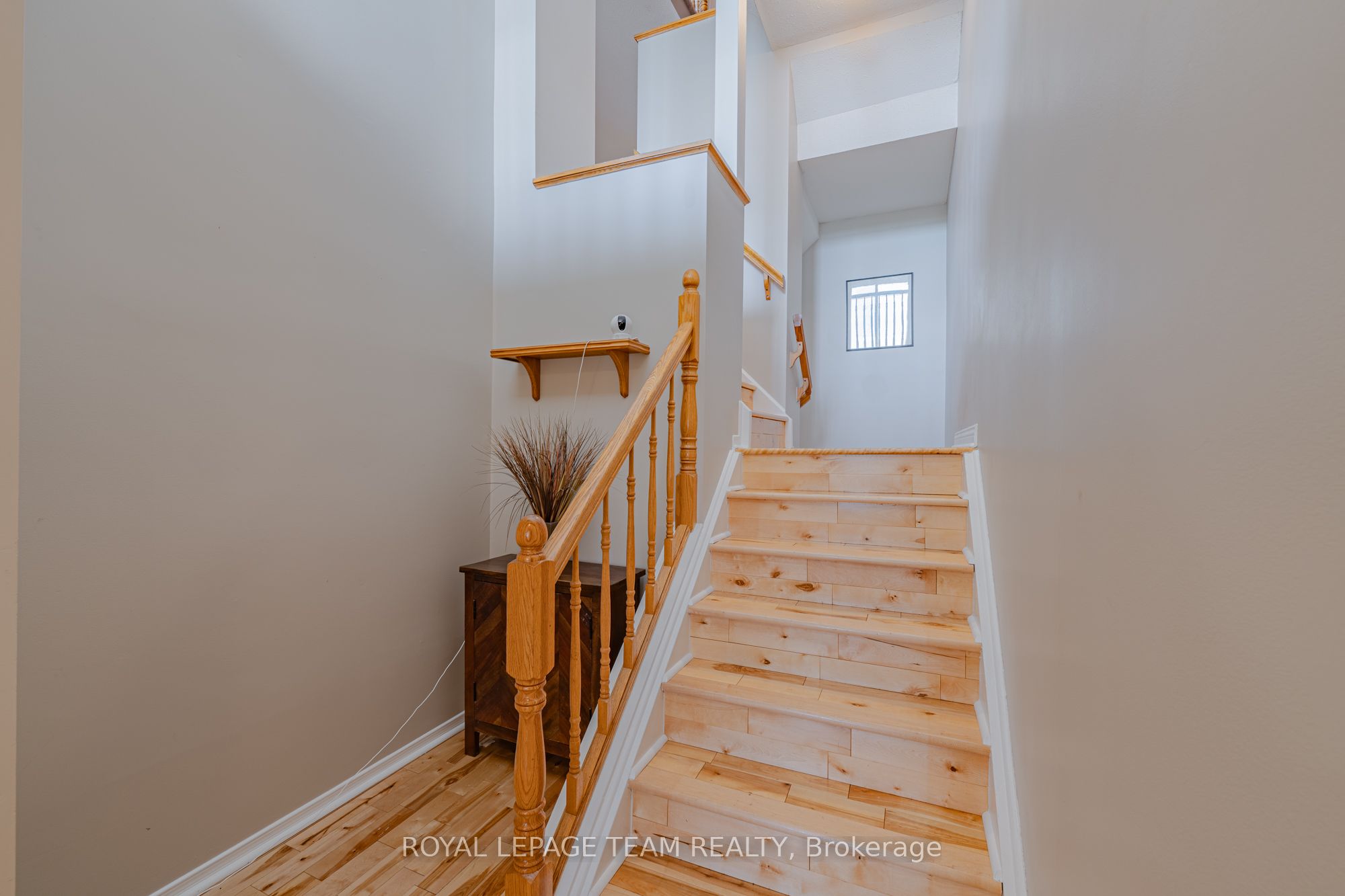 28 Huntview Private Property Photo 8