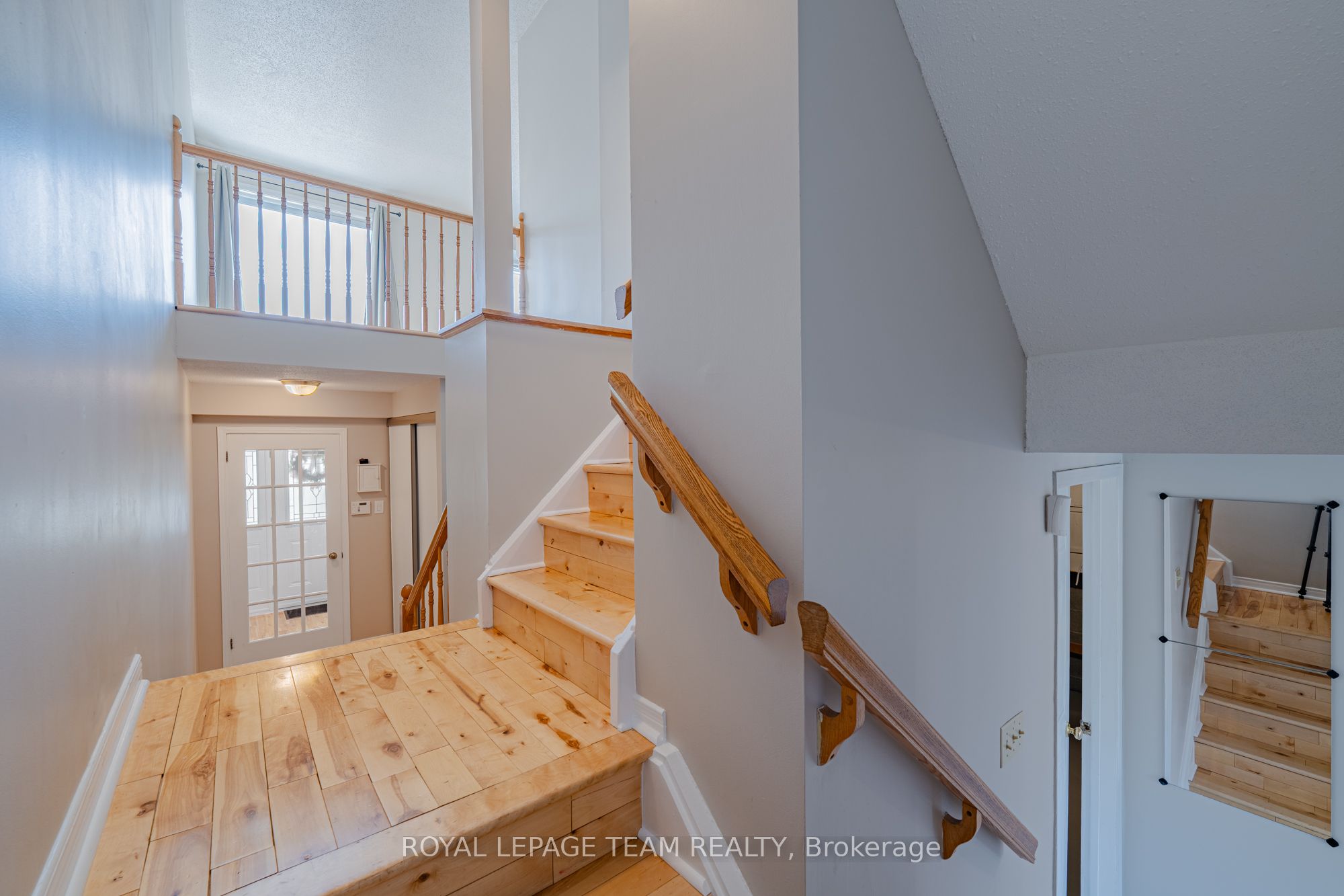 28 Huntview Private Property Photo 9