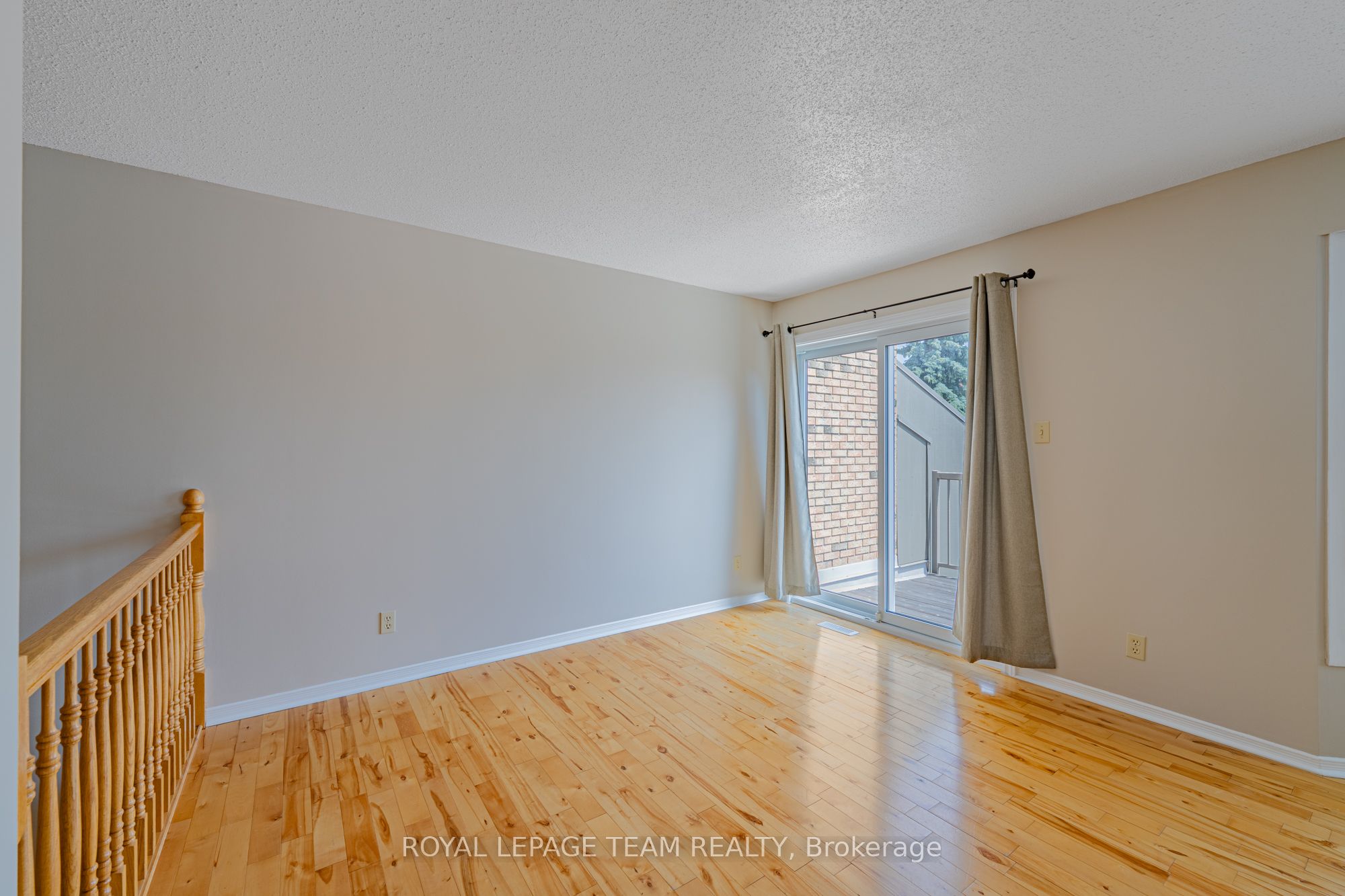 28 Huntview Private Property Photo 11