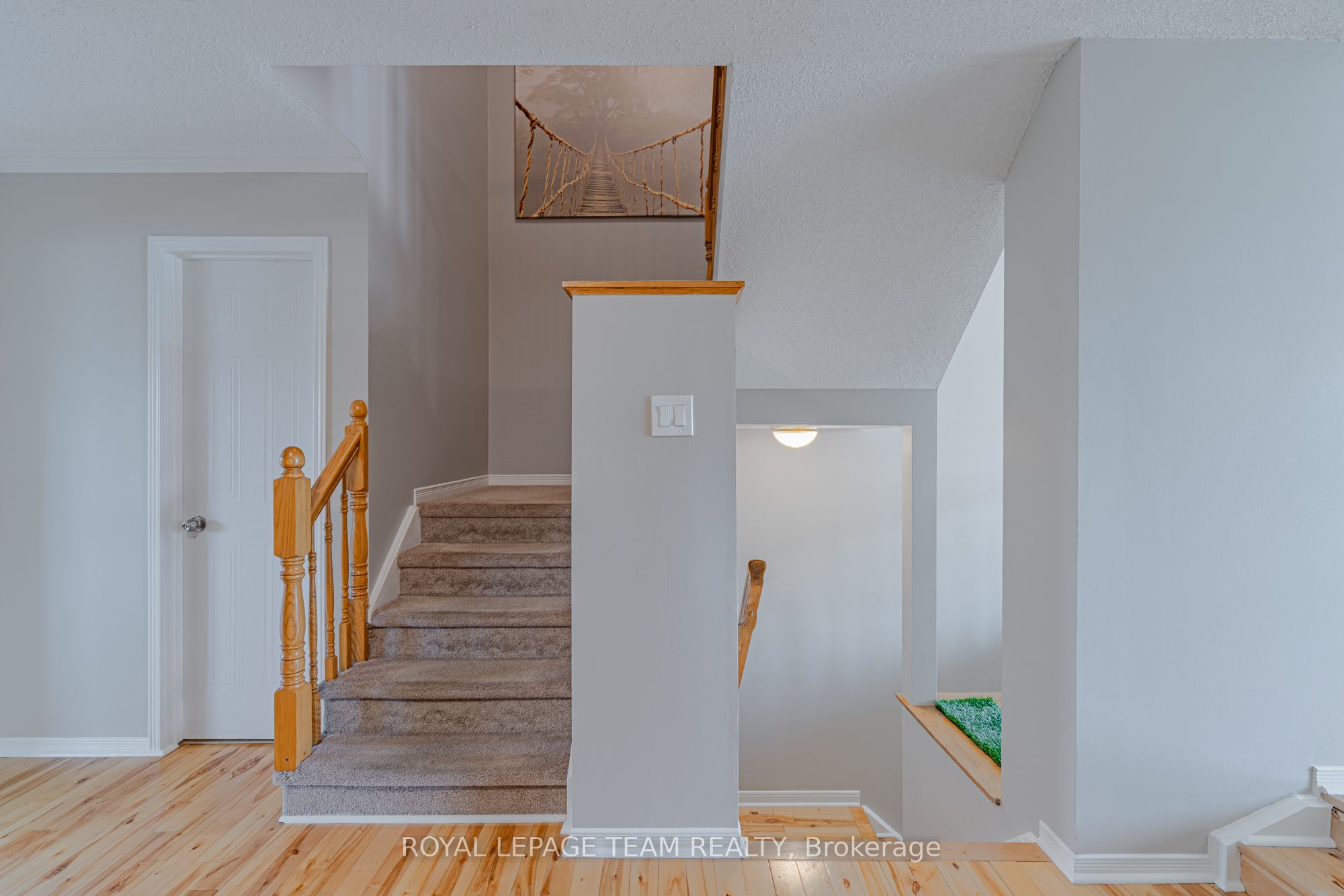 28 Huntview Private Property Photo 20