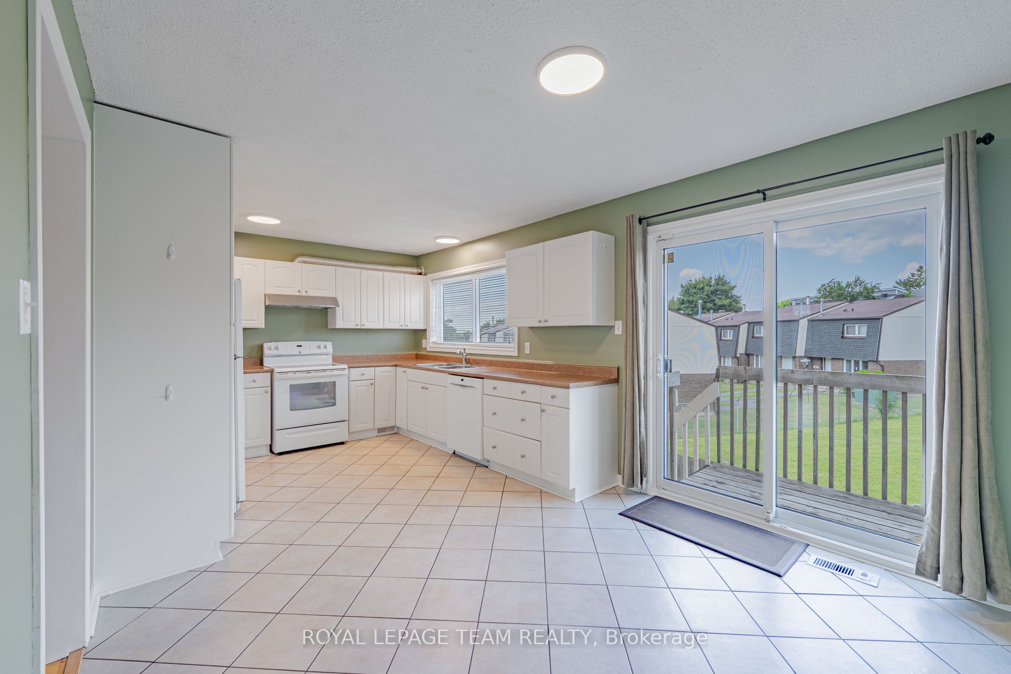 28 Huntview Private Property Photo 23