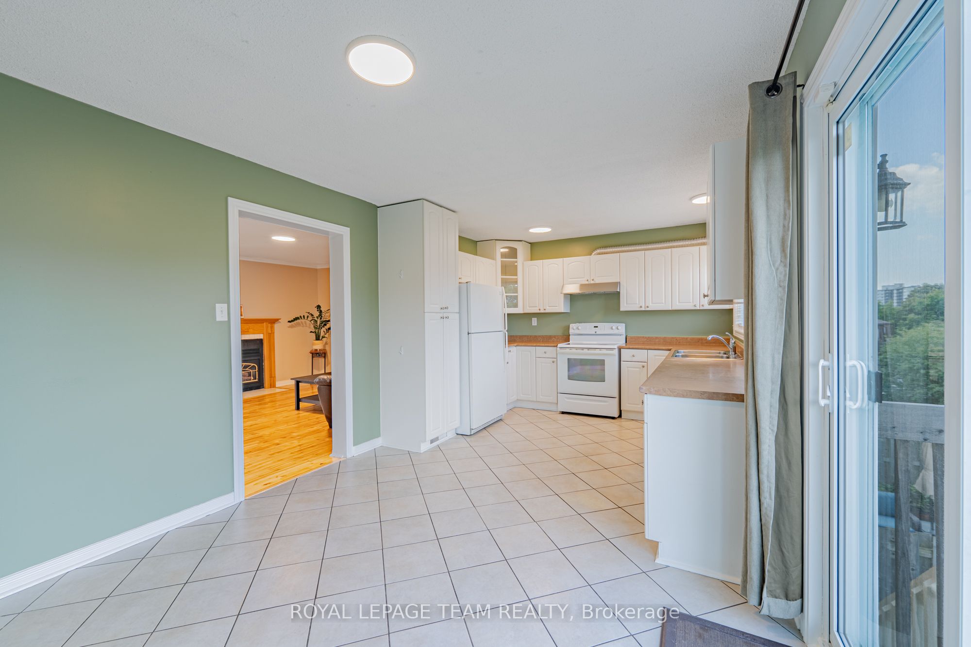 28 Huntview Private Property Photo 25