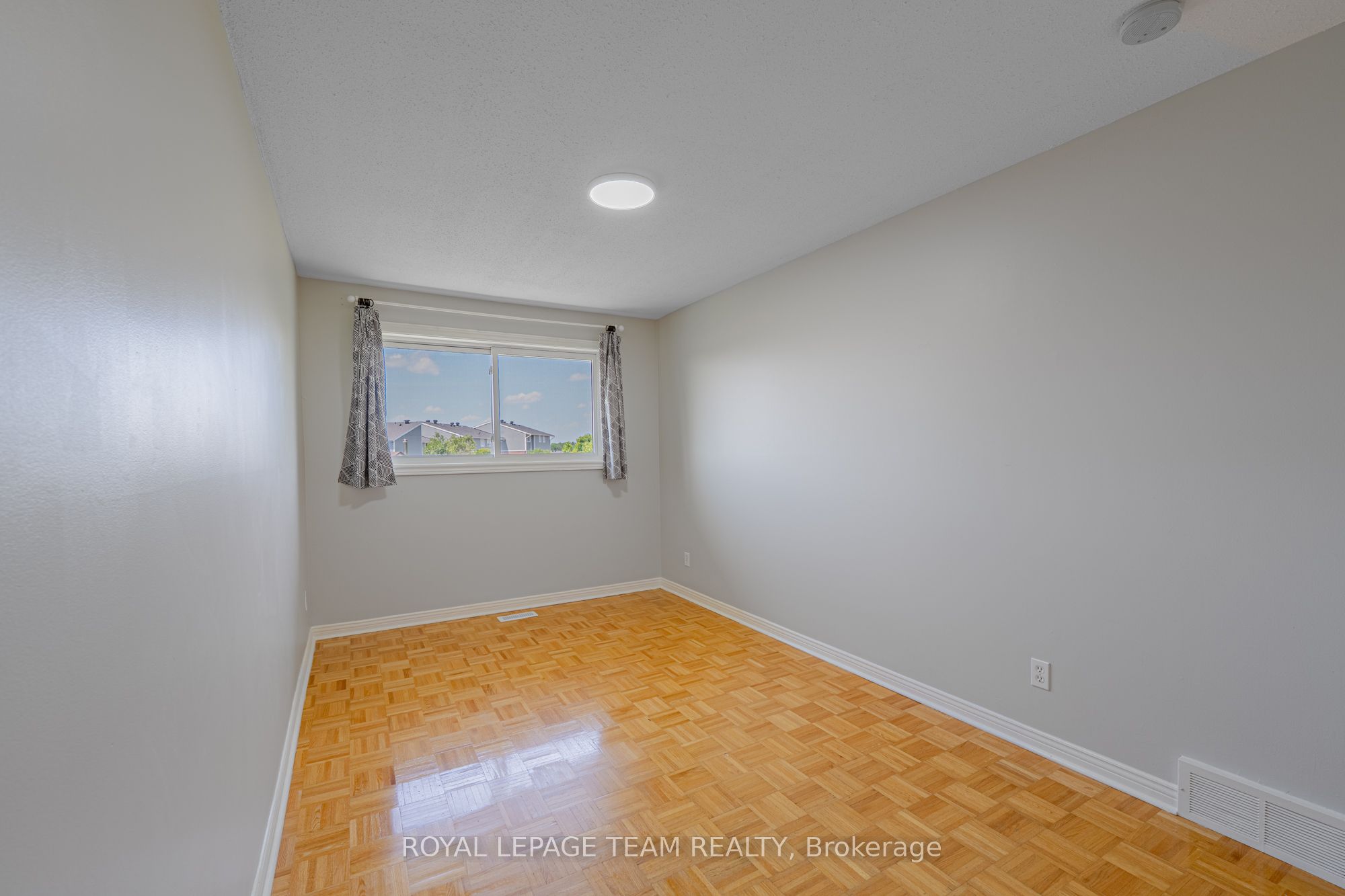 28 Huntview Private Property Photo 35