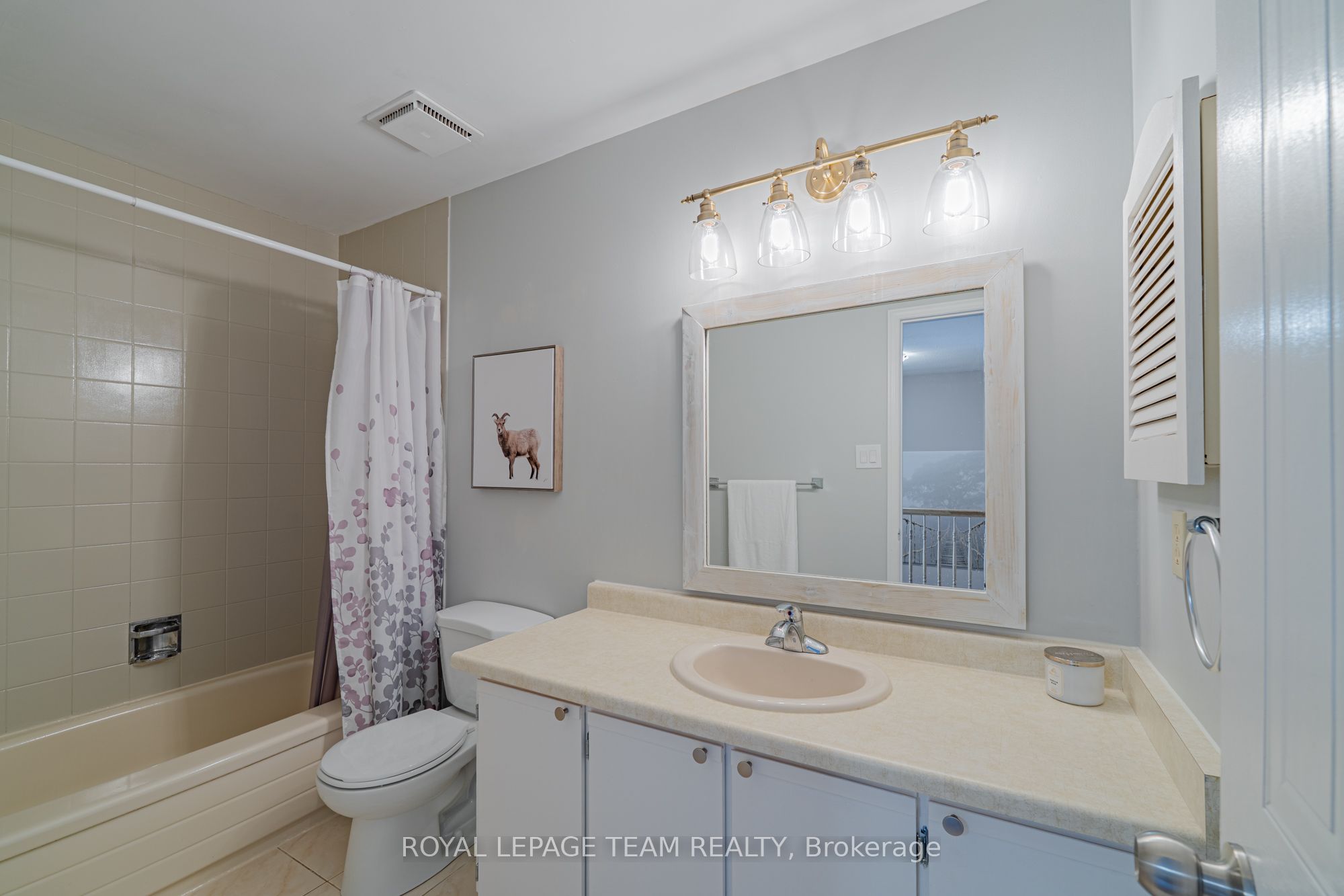 28 Huntview Private Property Photo 38