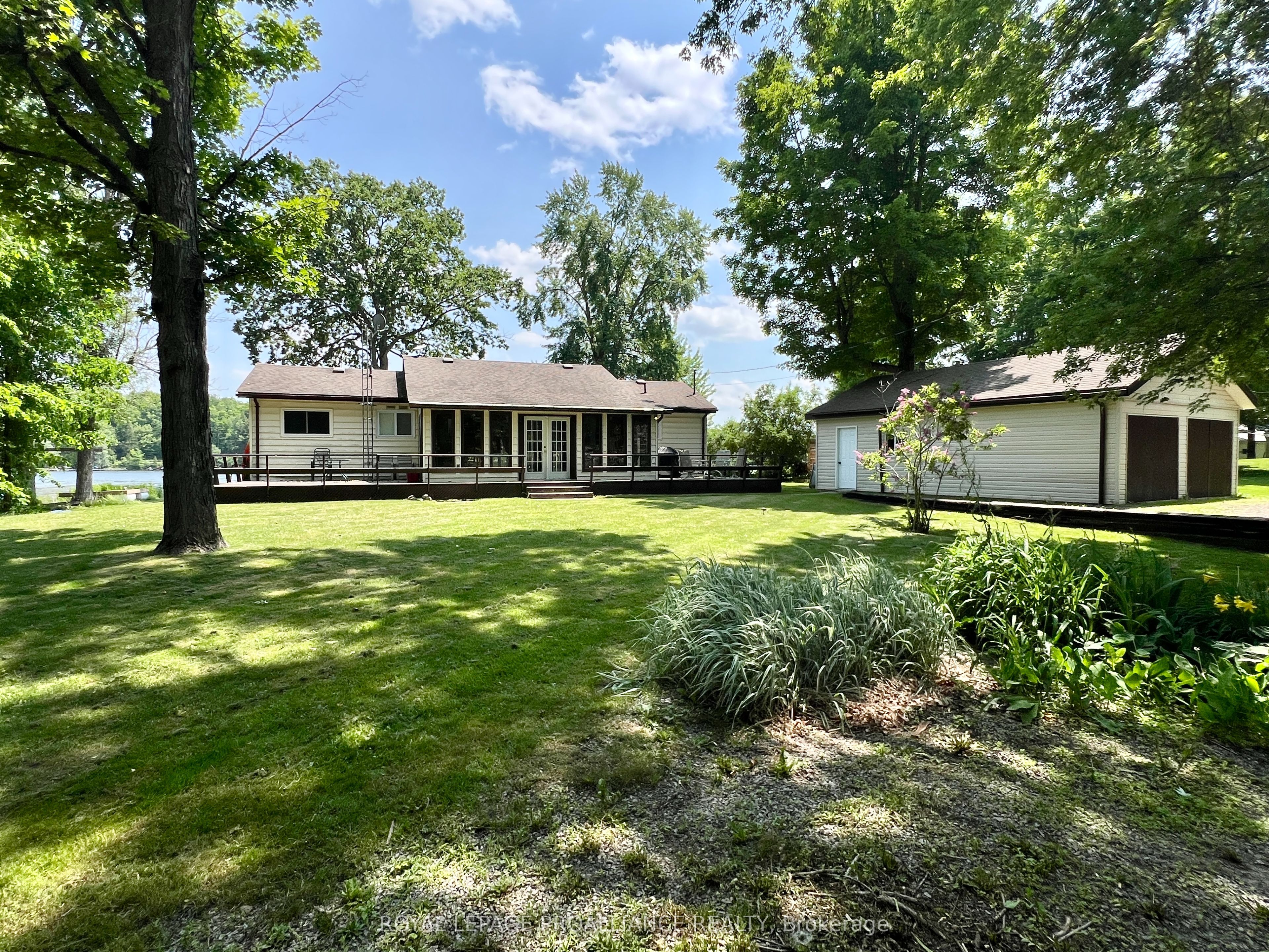 579 Pine Point Lane Property Photo 1