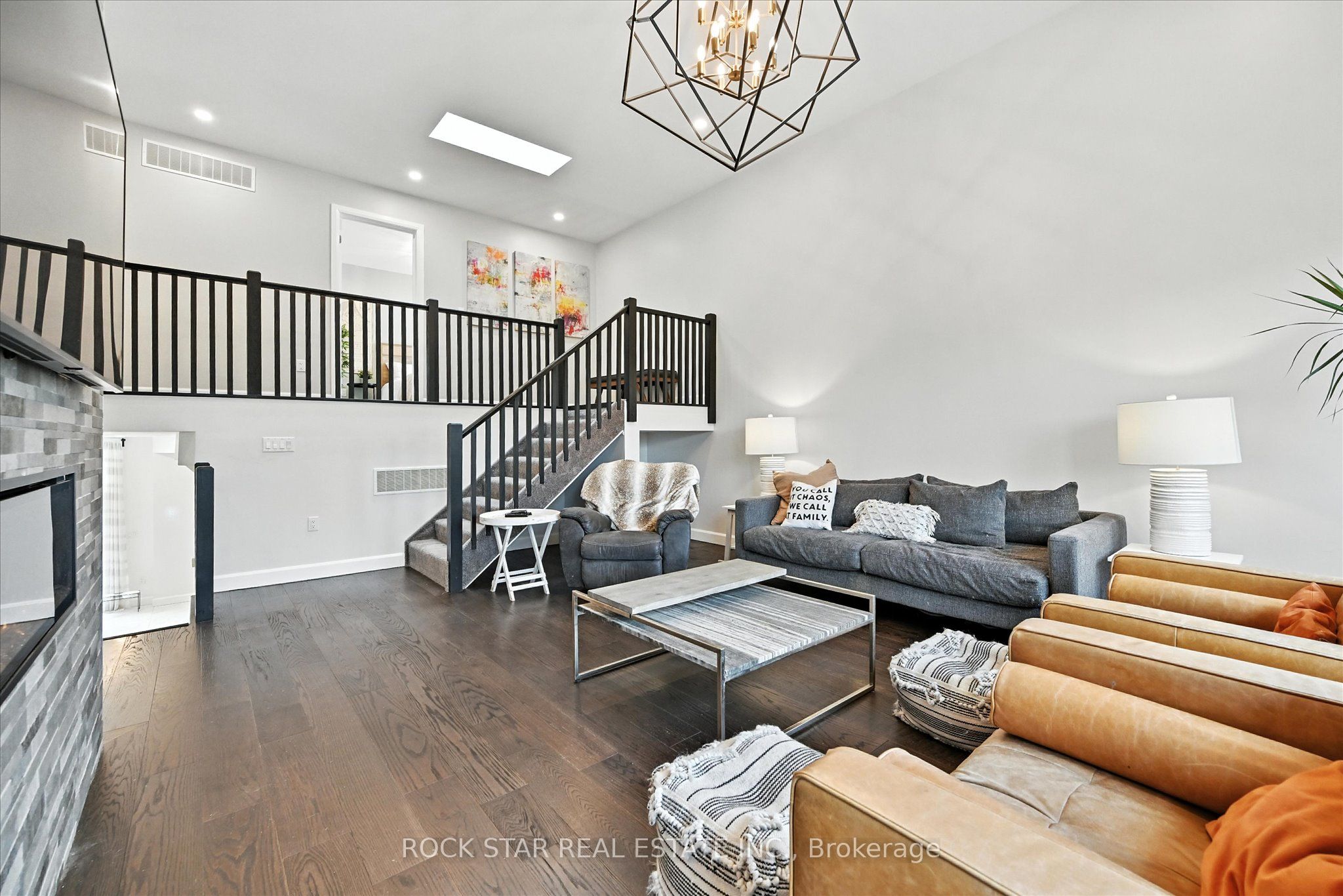 27 Blackburn Lane Property Photo 18