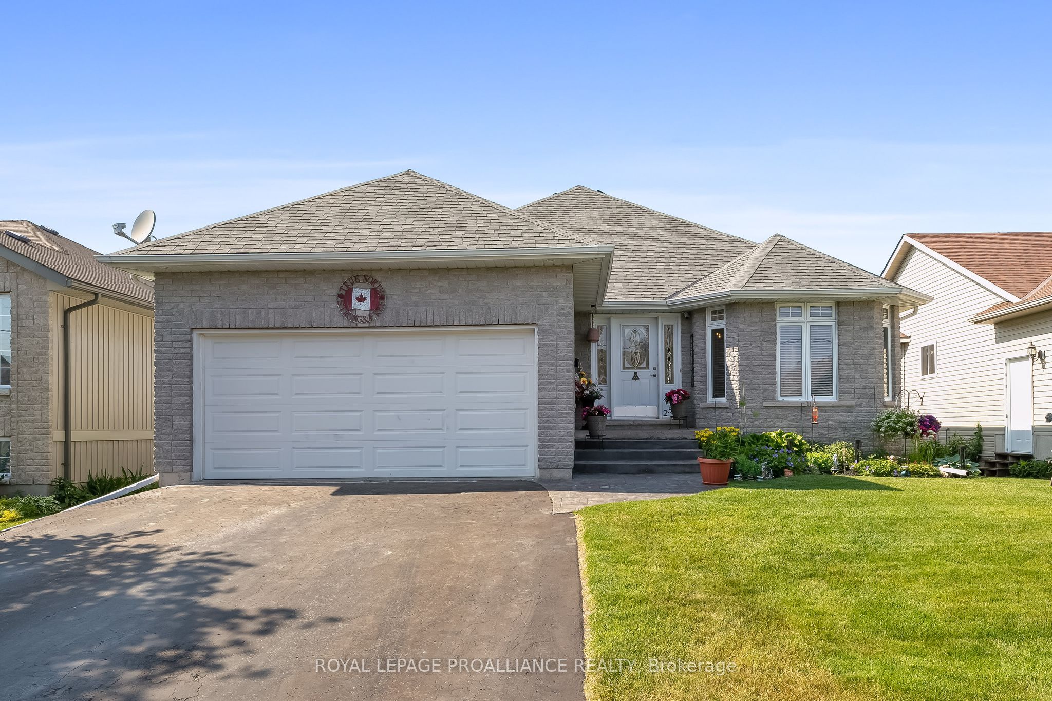 254 Raglan Street Property Photo 1