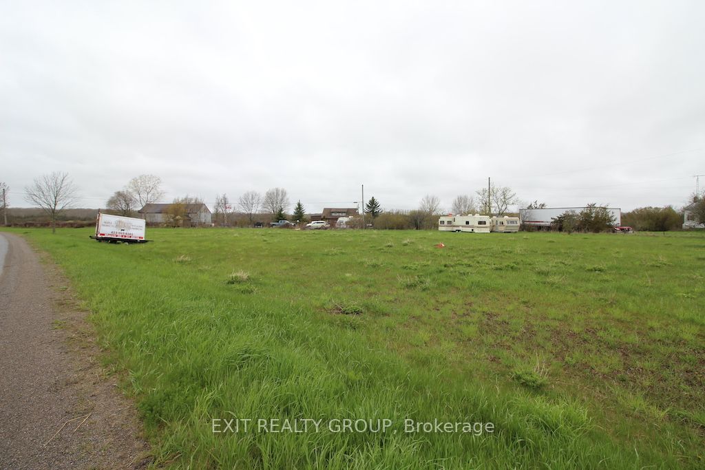 1756 Rd Property Photo 3