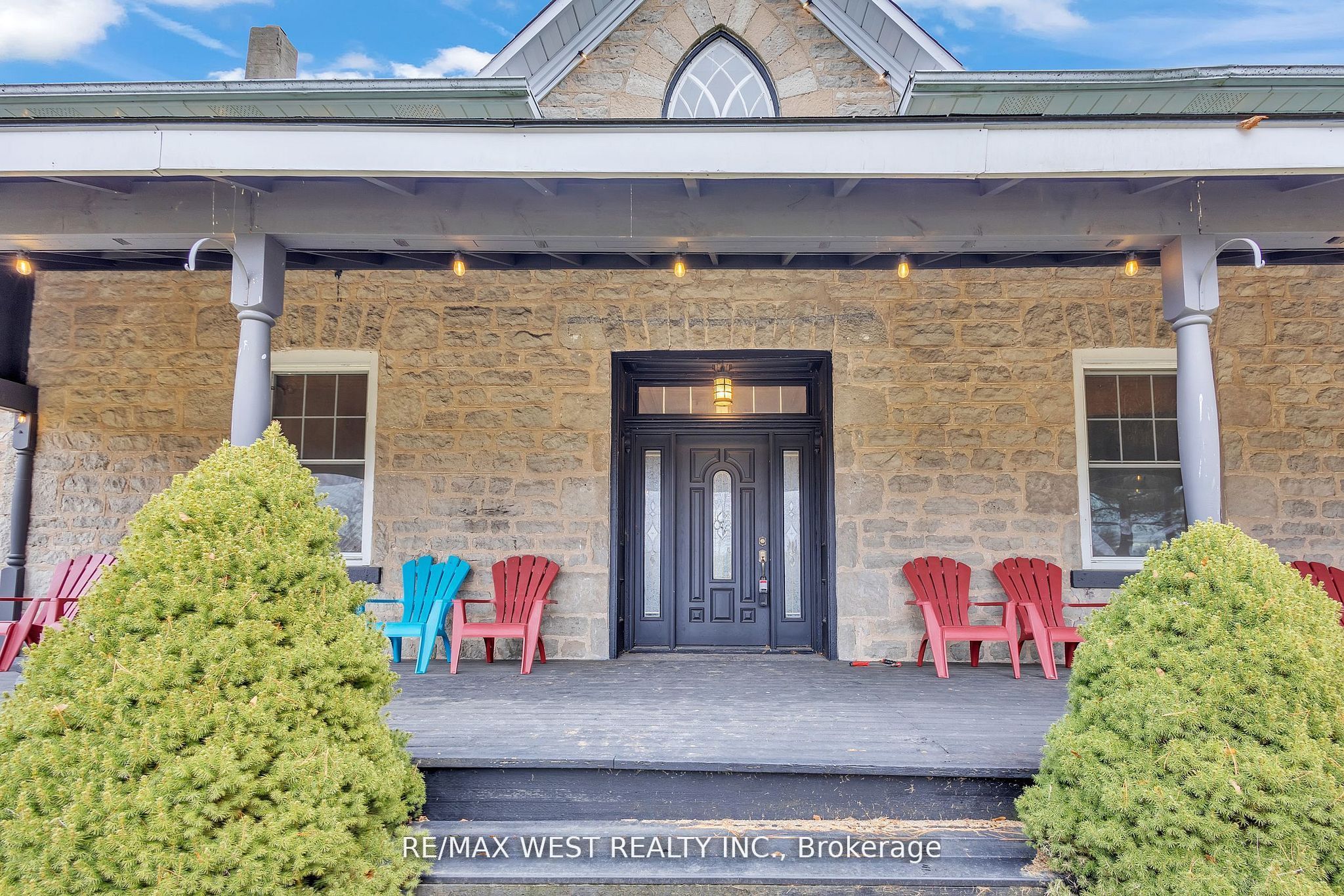 1802 Regional Road Property Photo 3