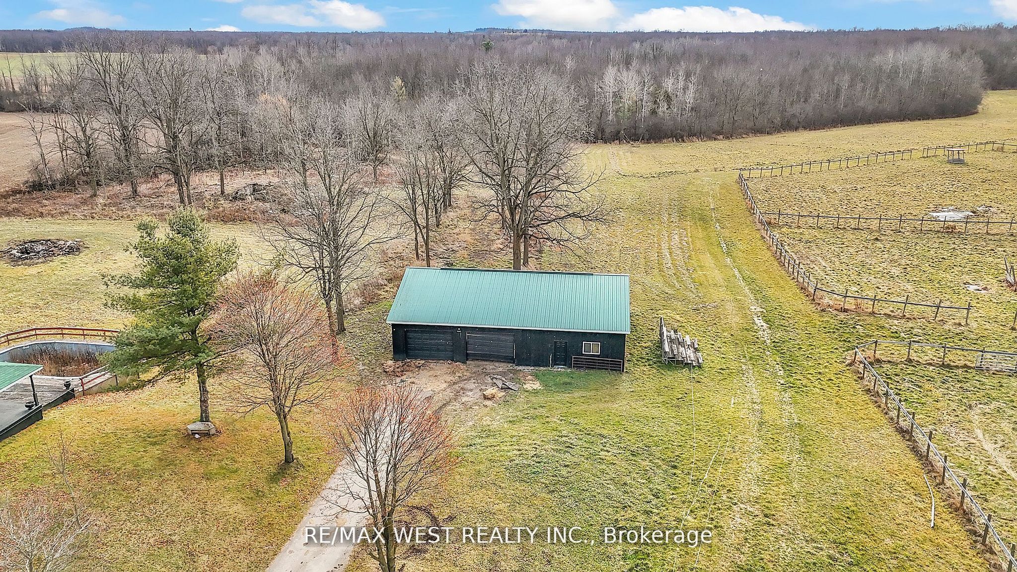 1802 Regional Road Property Photo 9