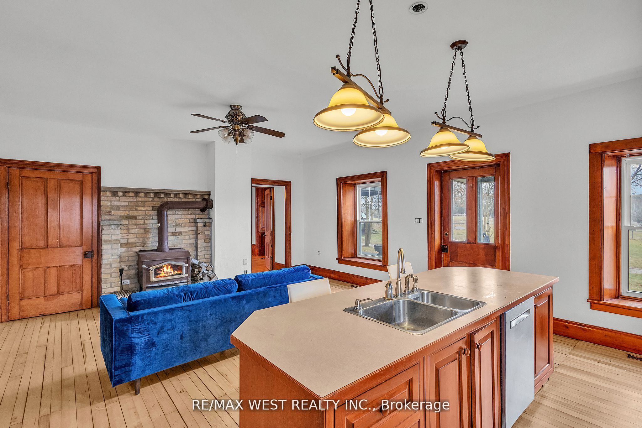 1802 Regional Road Property Photo 26