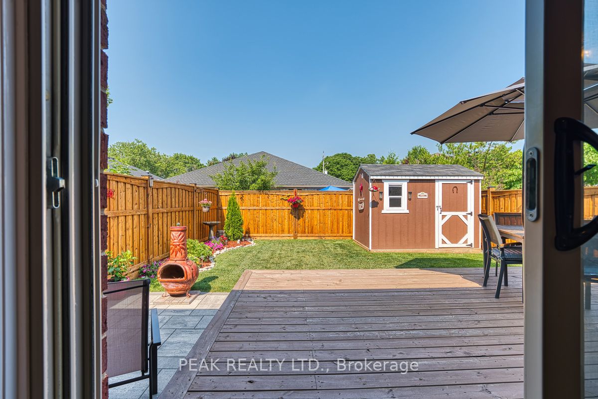22 College Street Property Photo 23