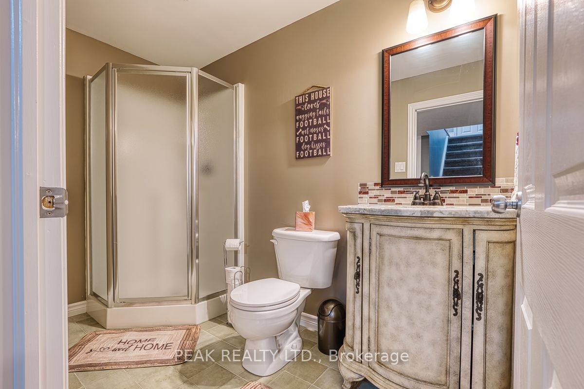 22 College Street Property Photo 26