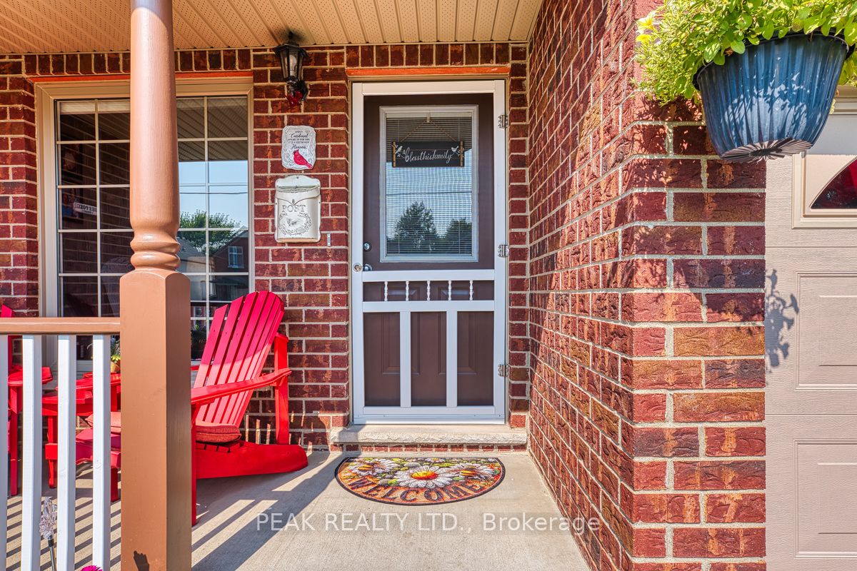 22 College Street Property Photo 43