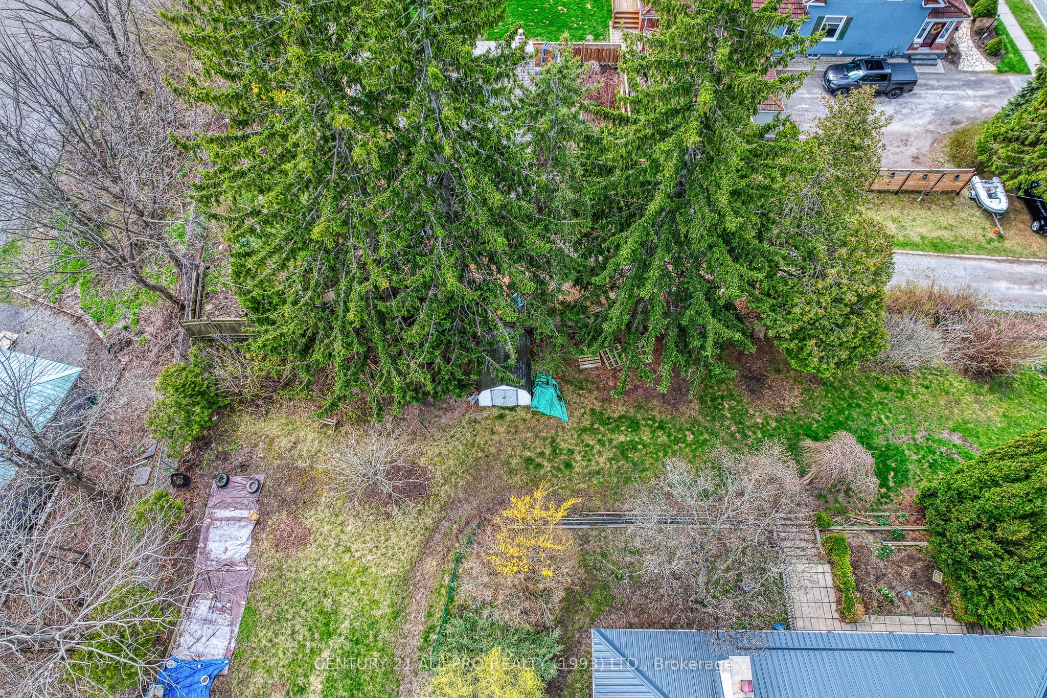 1004 Ontario Street Property Photo 11