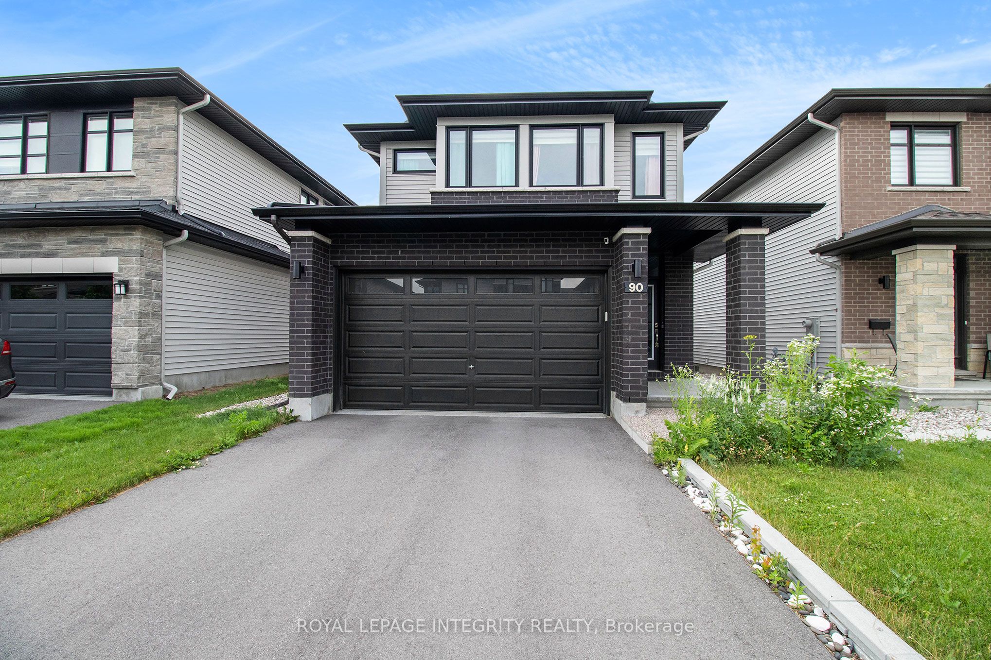 90 Palfrey Way Property Photo 1