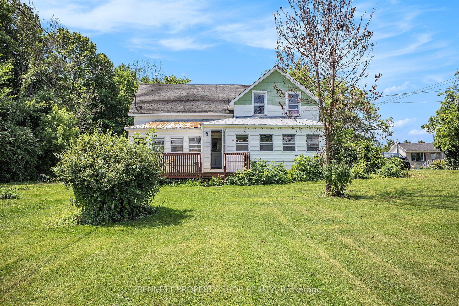 145 Sarah Street E Property Photo 1