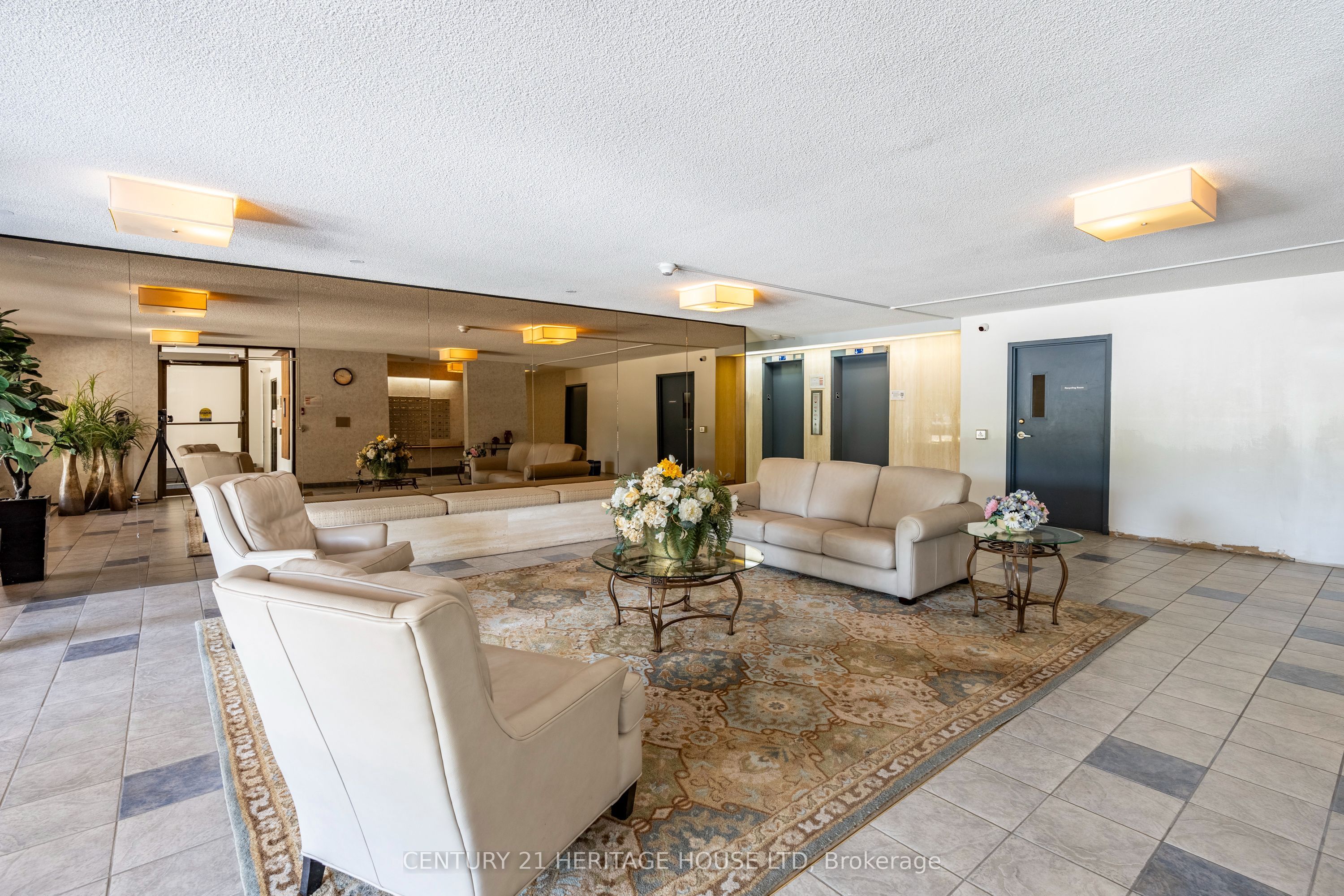 65 Westmount Road N 110 Property Photo 5