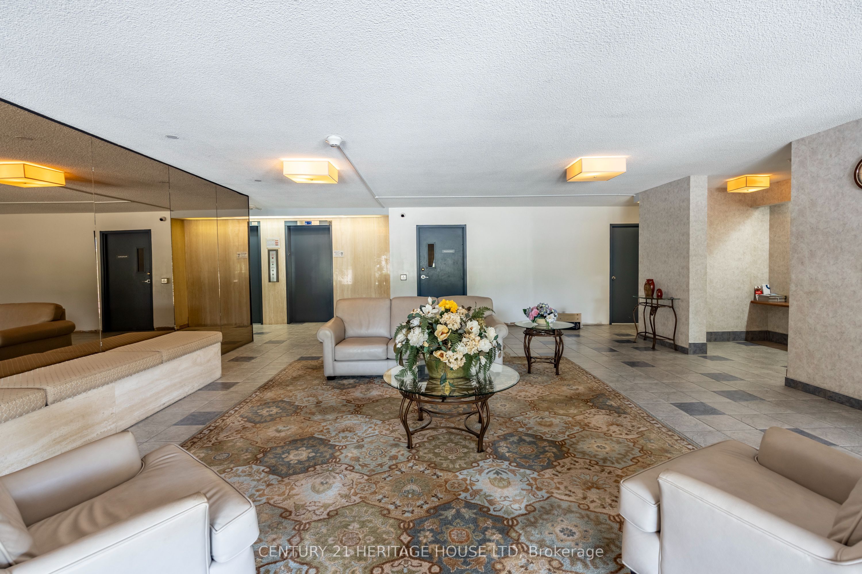 65 Westmount Road N 110 Property Photo 6