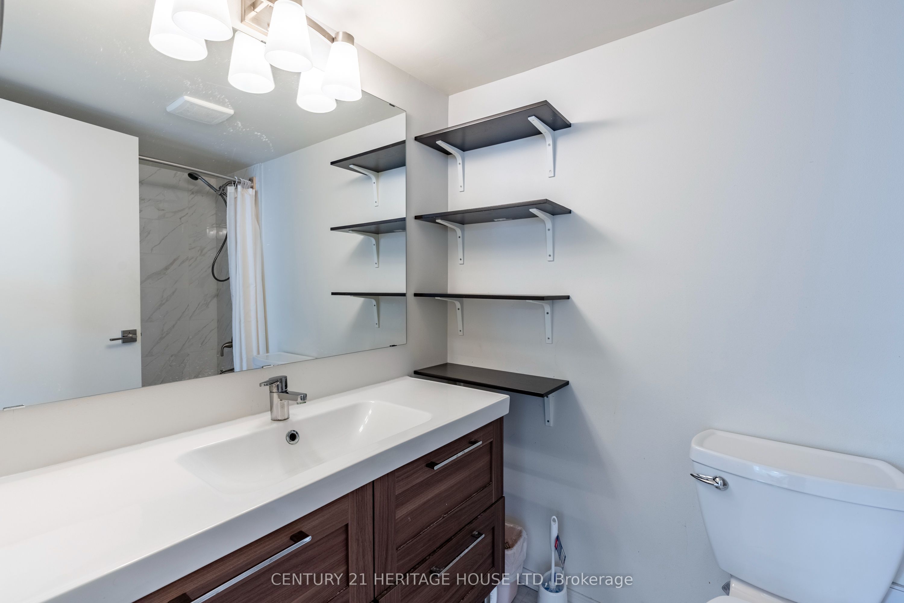 65 Westmount Road N 110 Property Photo 22