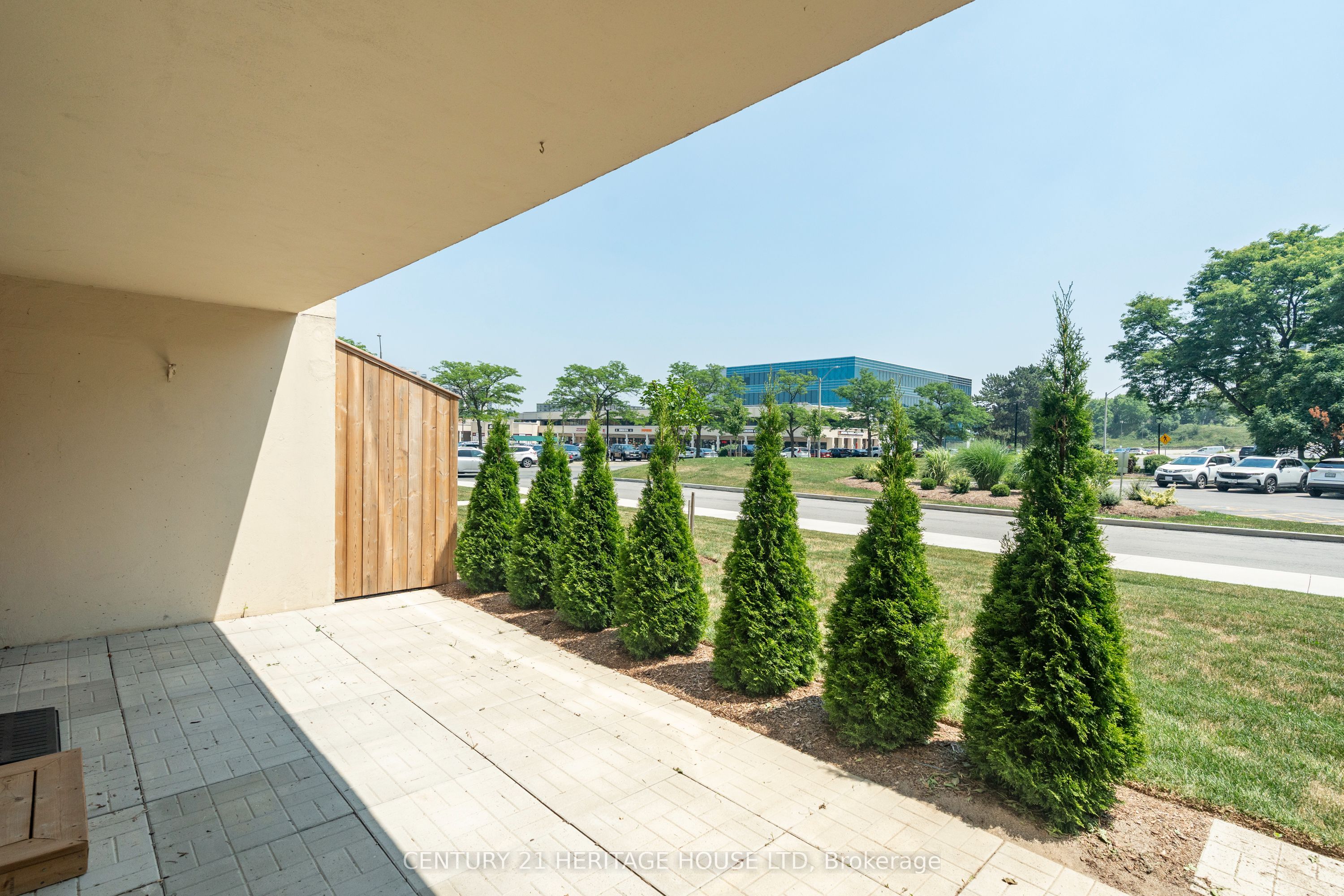 65 Westmount Road N 110 Property Photo 30