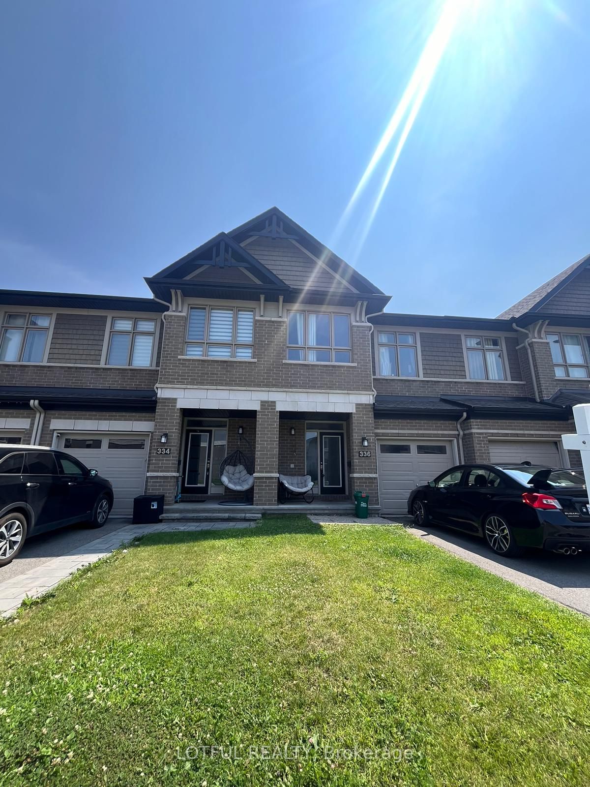 336 Rainrock Crescent Property Photo 1