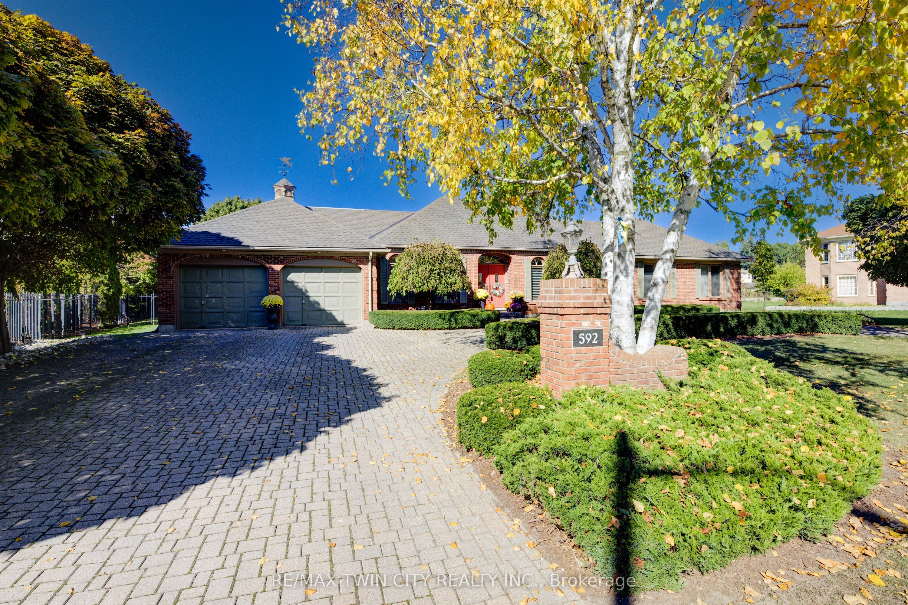 592 Manorwood Ct Property Photo 1