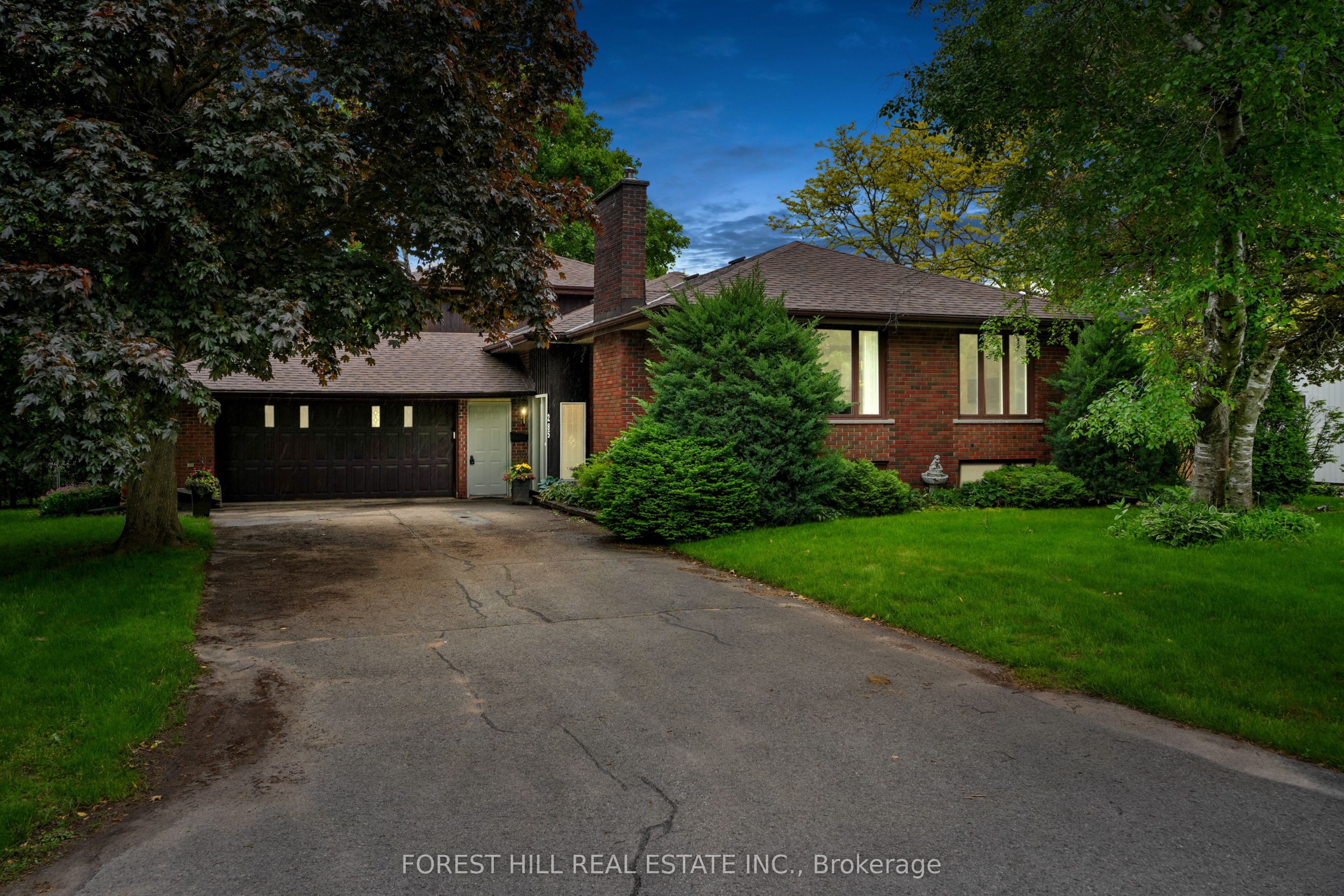 285 Cottonwood Dr Property Photo 1